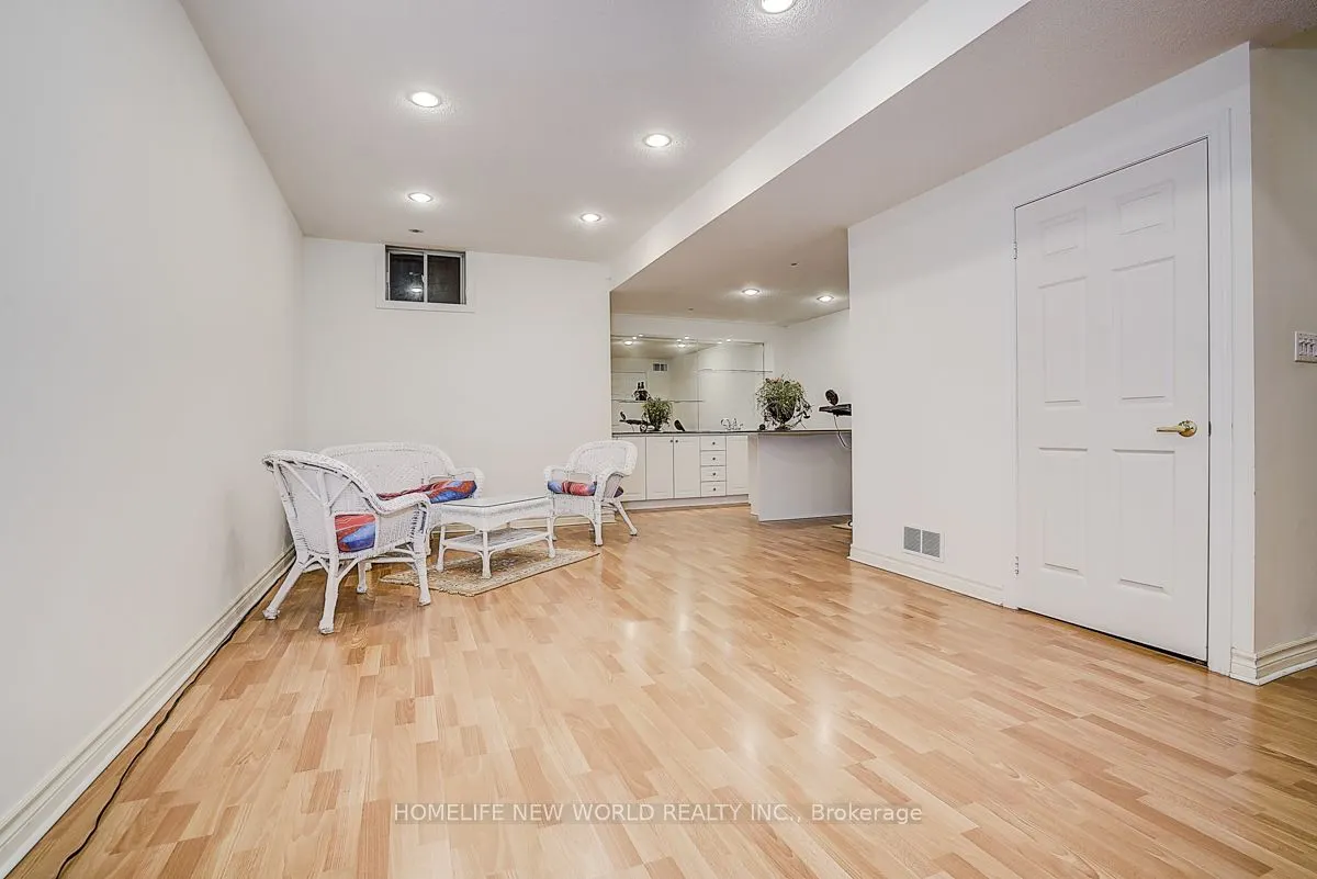2305 WOODFIELD Road