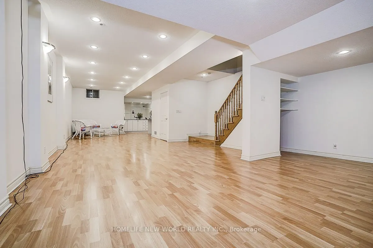2305 WOODFIELD Road