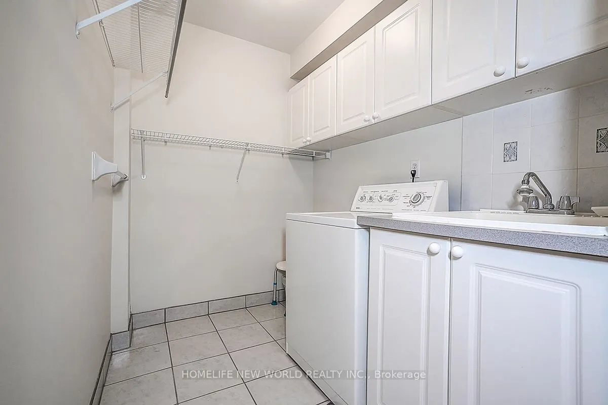 2305 WOODFIELD Road