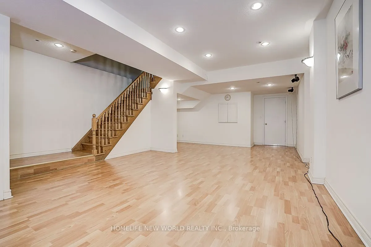 2305 WOODFIELD Road