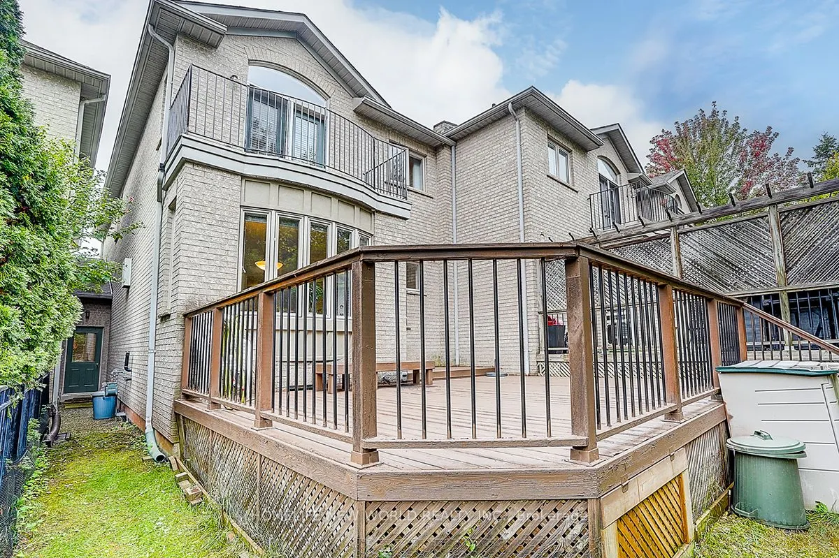 2305 WOODFIELD Road