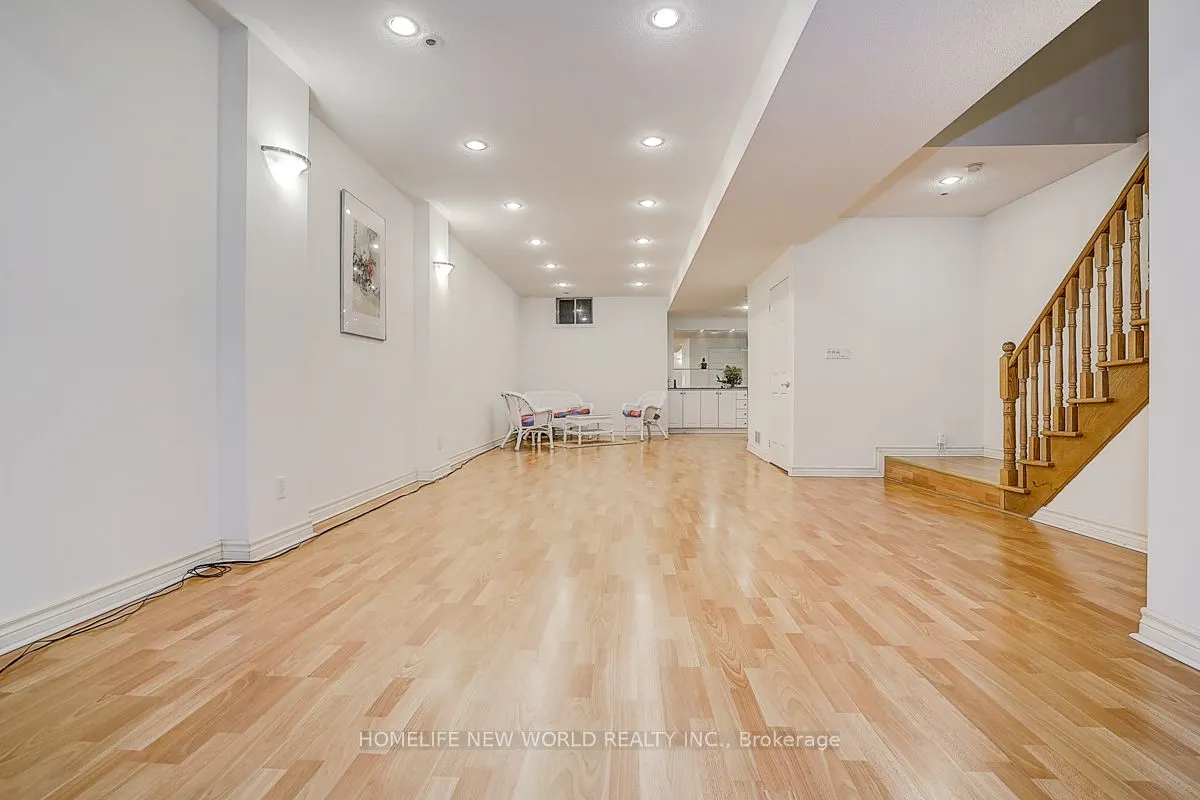 2305 WOODFIELD Road