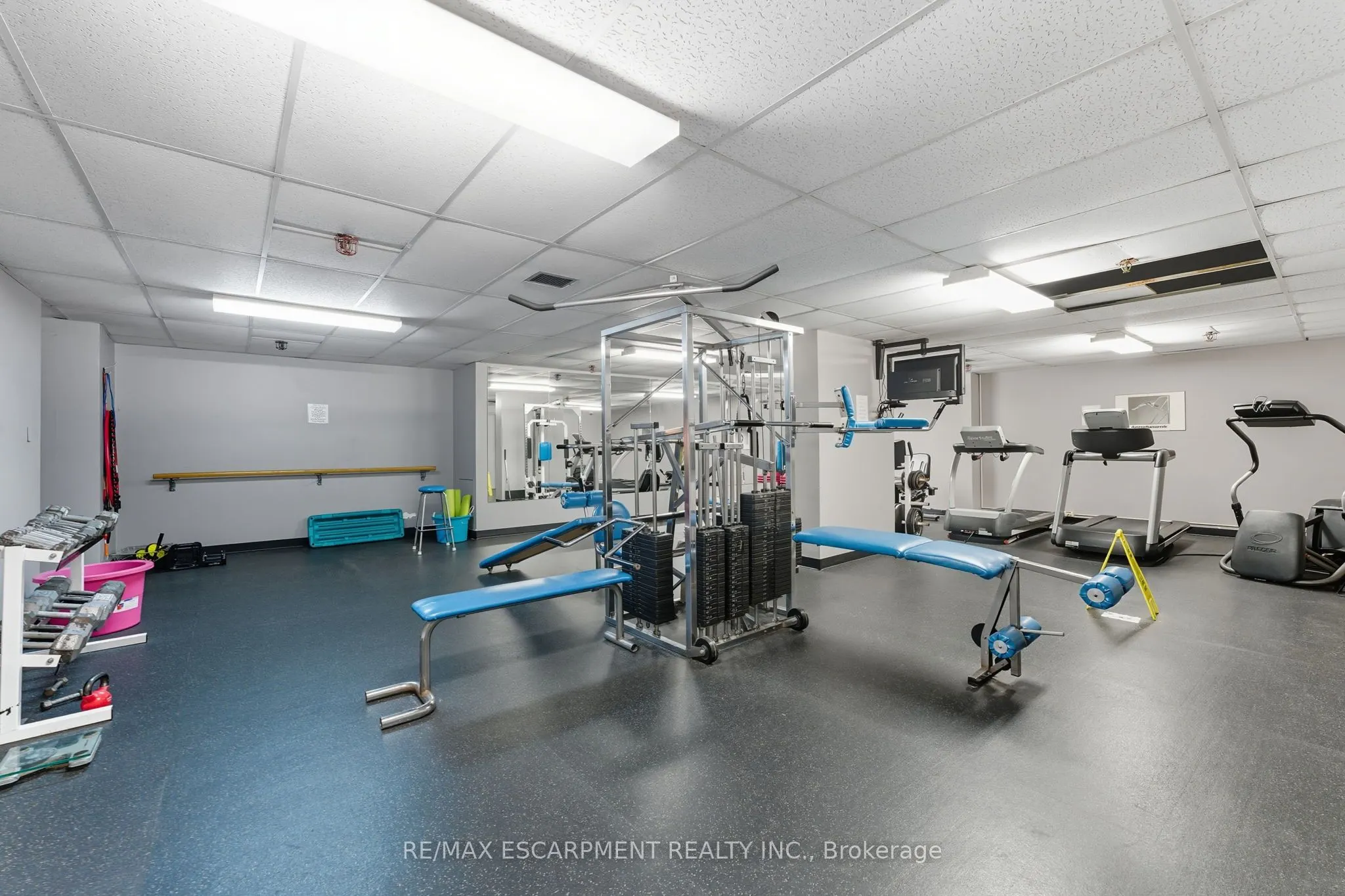 2263 Marine Drive, #305