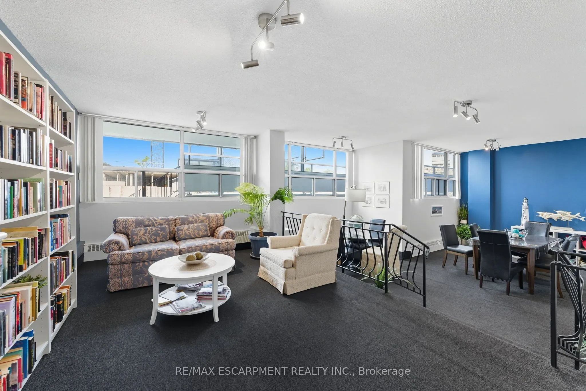 2263 Marine Drive, #305