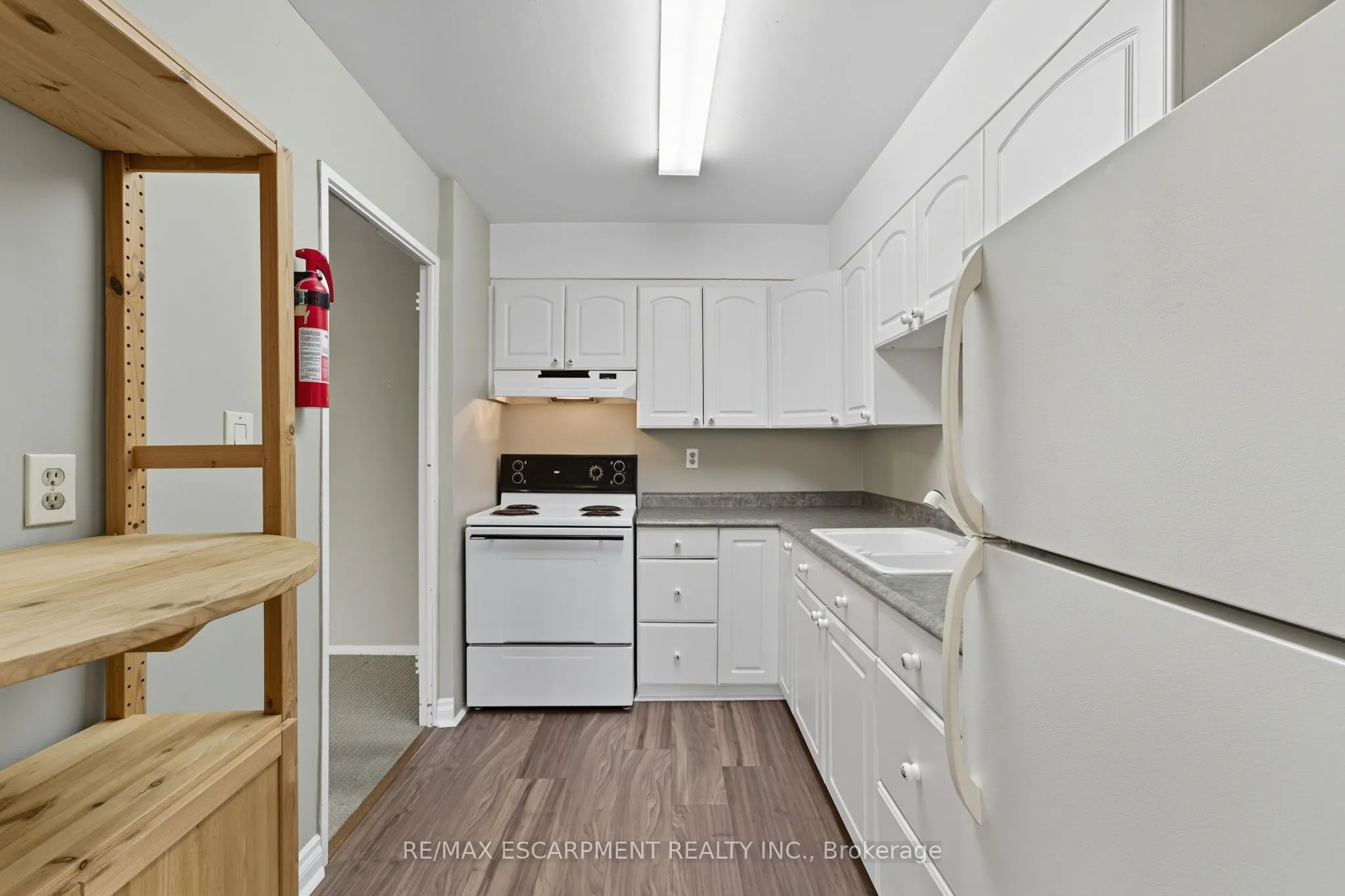 2263 Marine Drive, #305