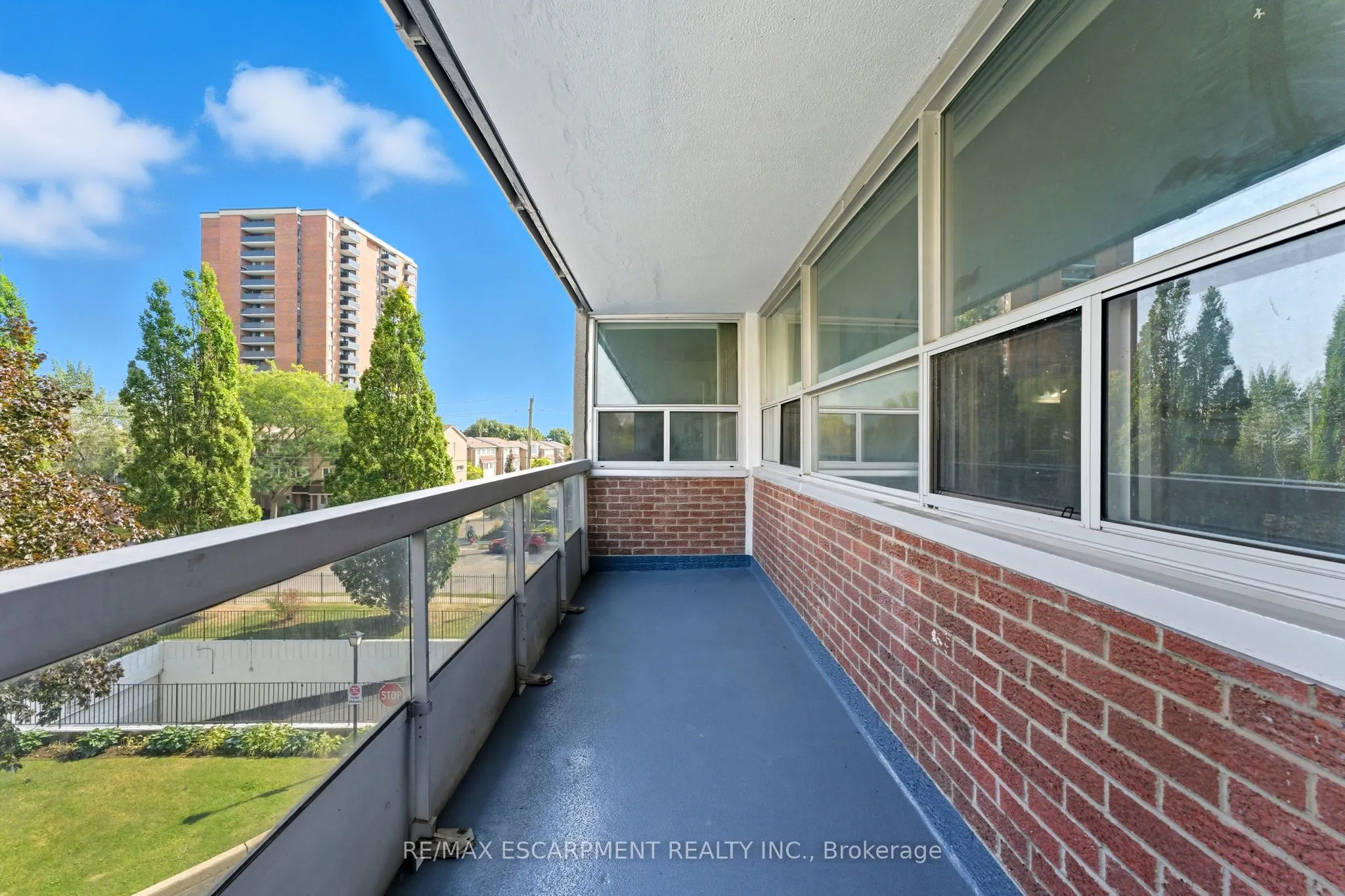 2263 Marine Drive, #305