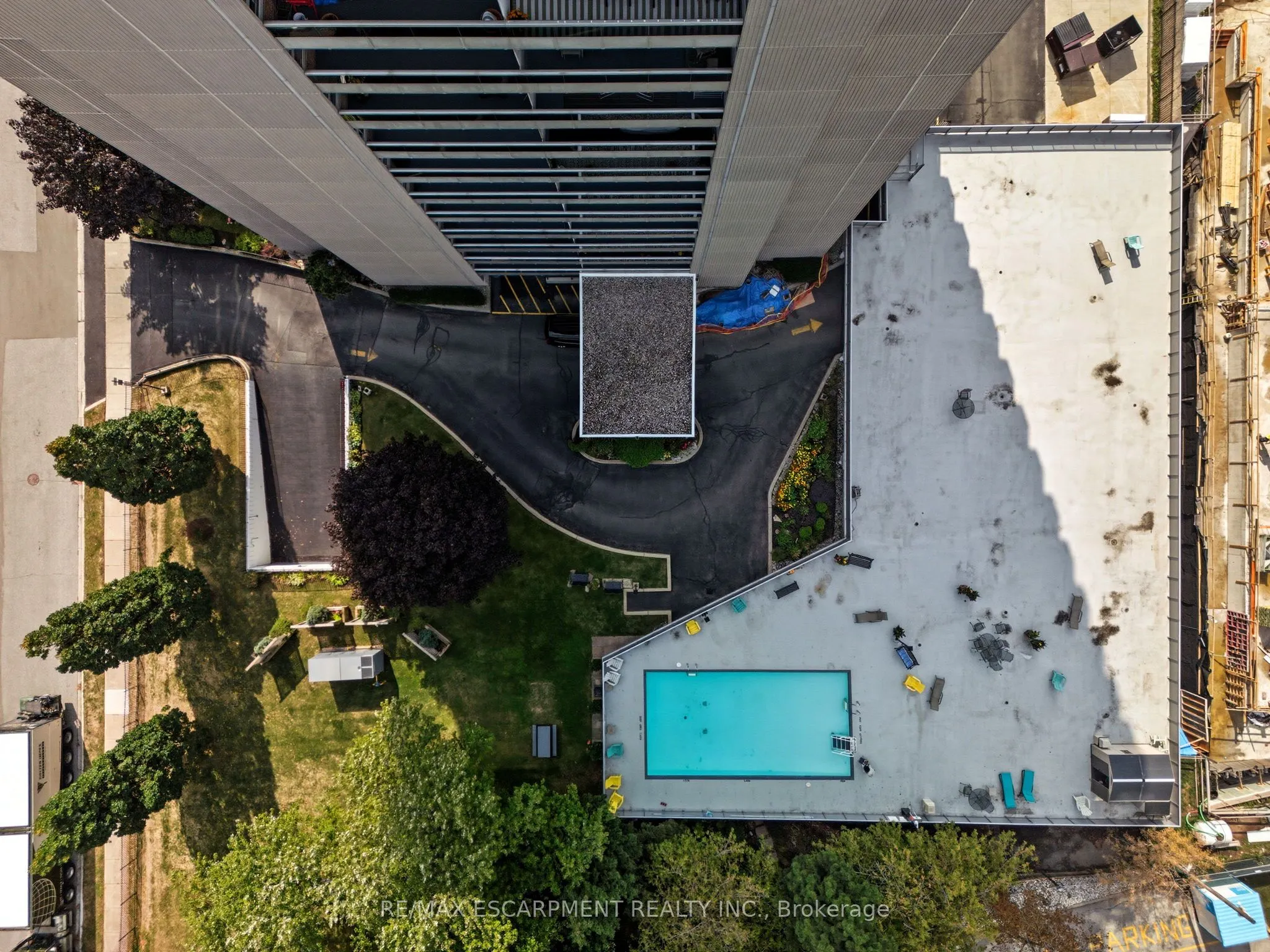 2263 Marine Drive, #305