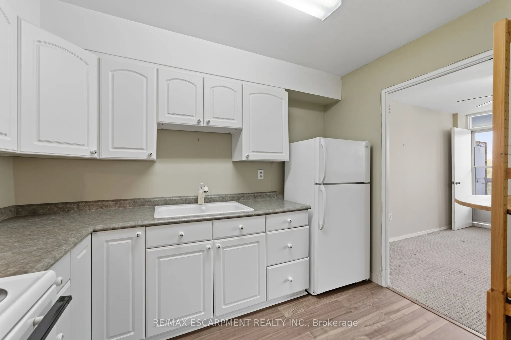 2263 Marine Drive, #305