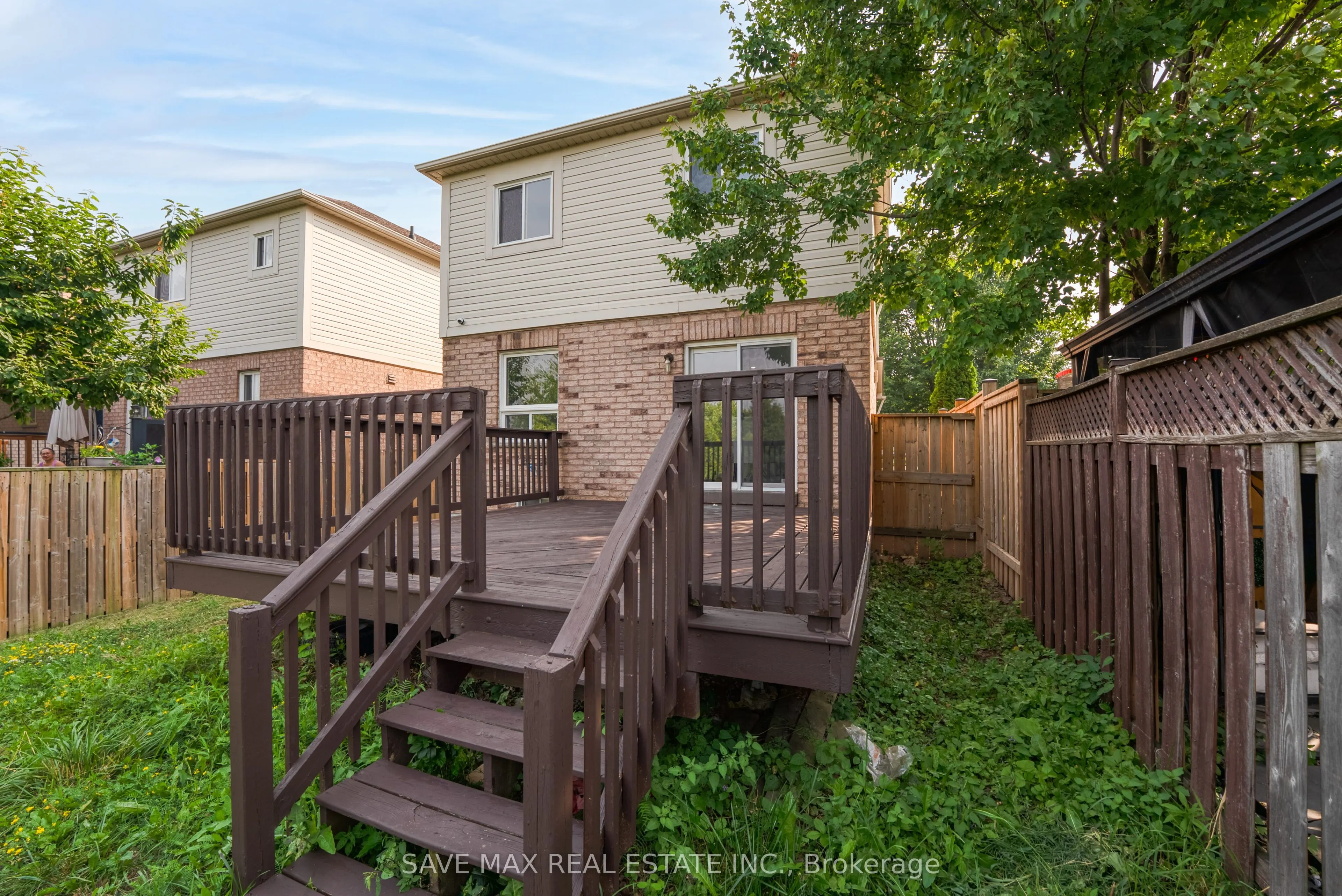 33 Heathwood Drive