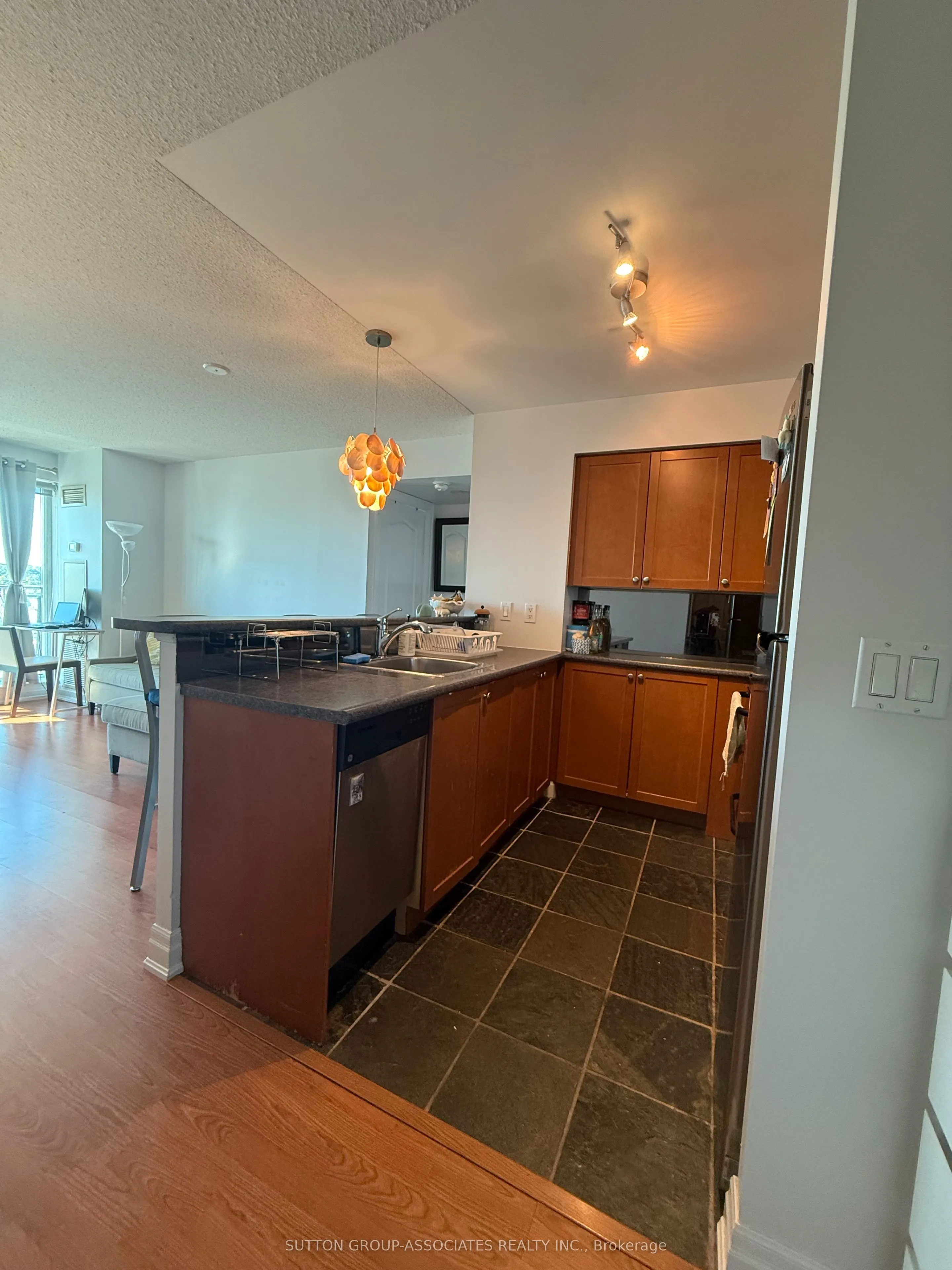 2121 Lake Shore Boulevard W, #1204