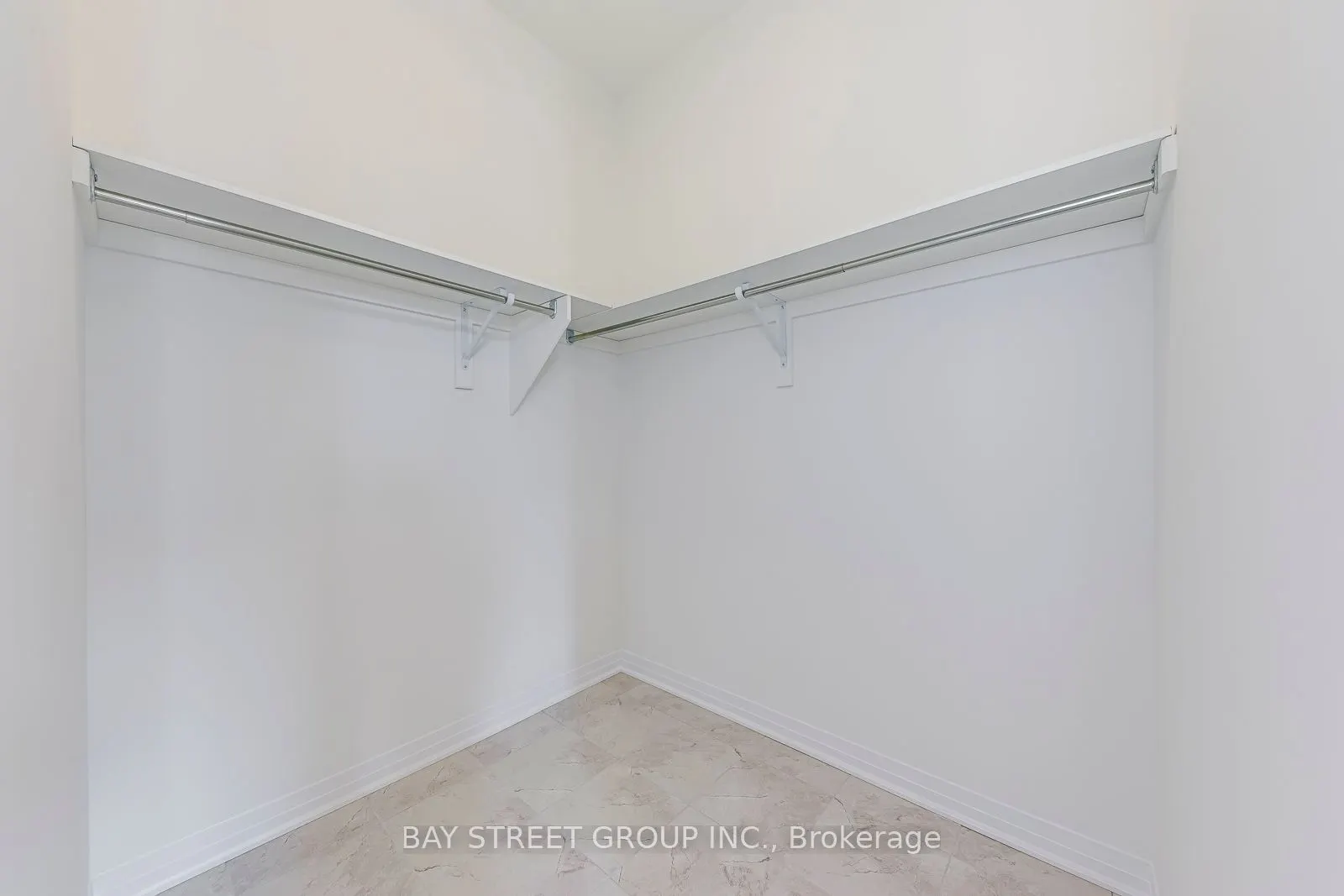 3226 Crystal Drive