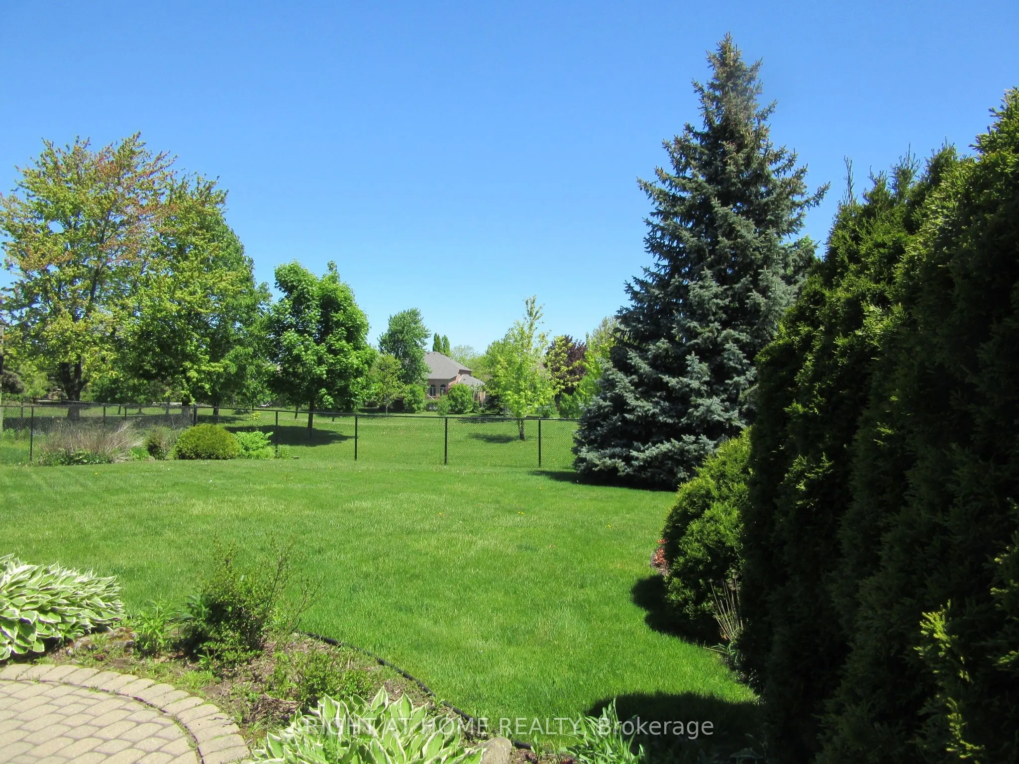 2109 Berwick Drive