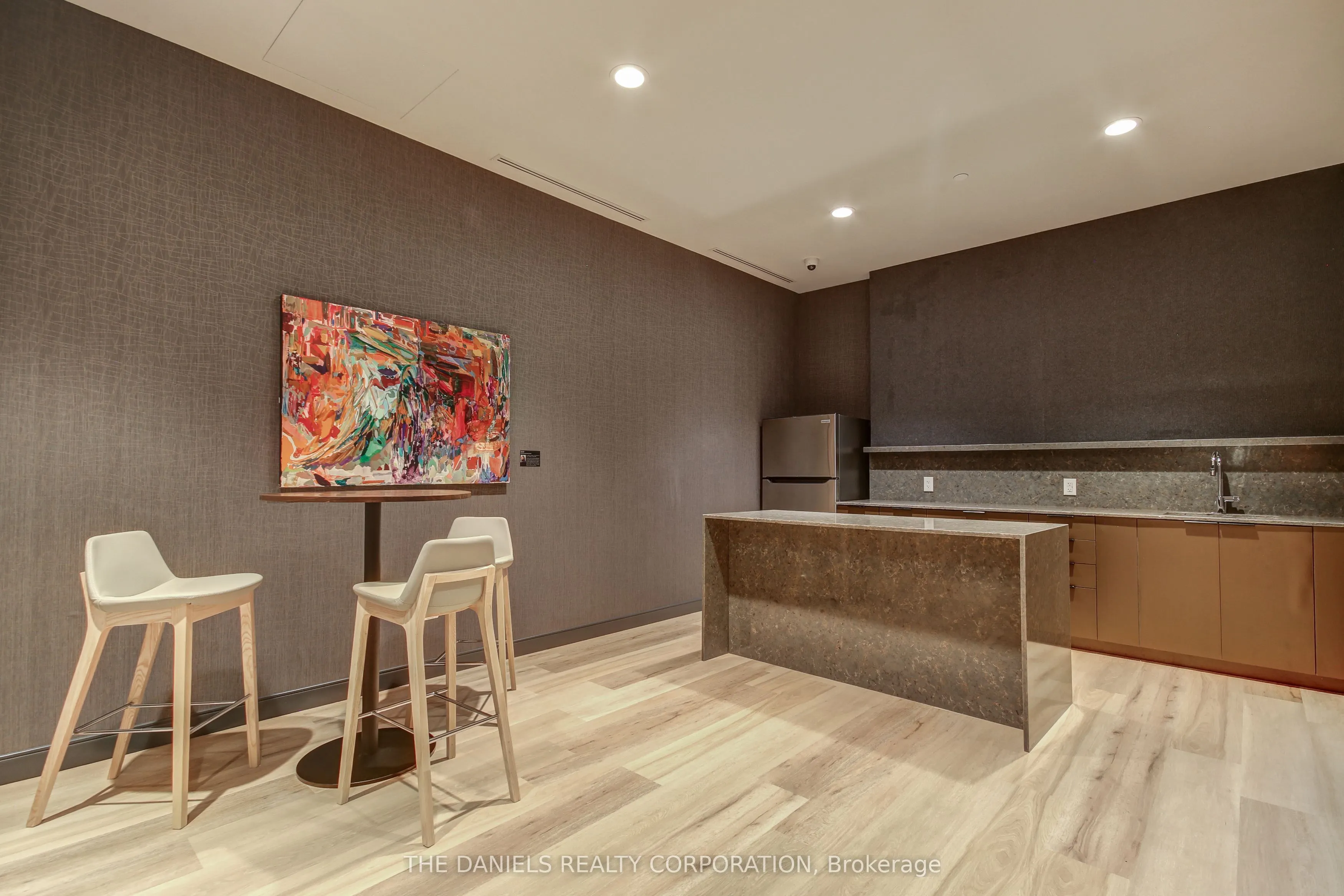 2485 Eglinton Avenue W, #302
