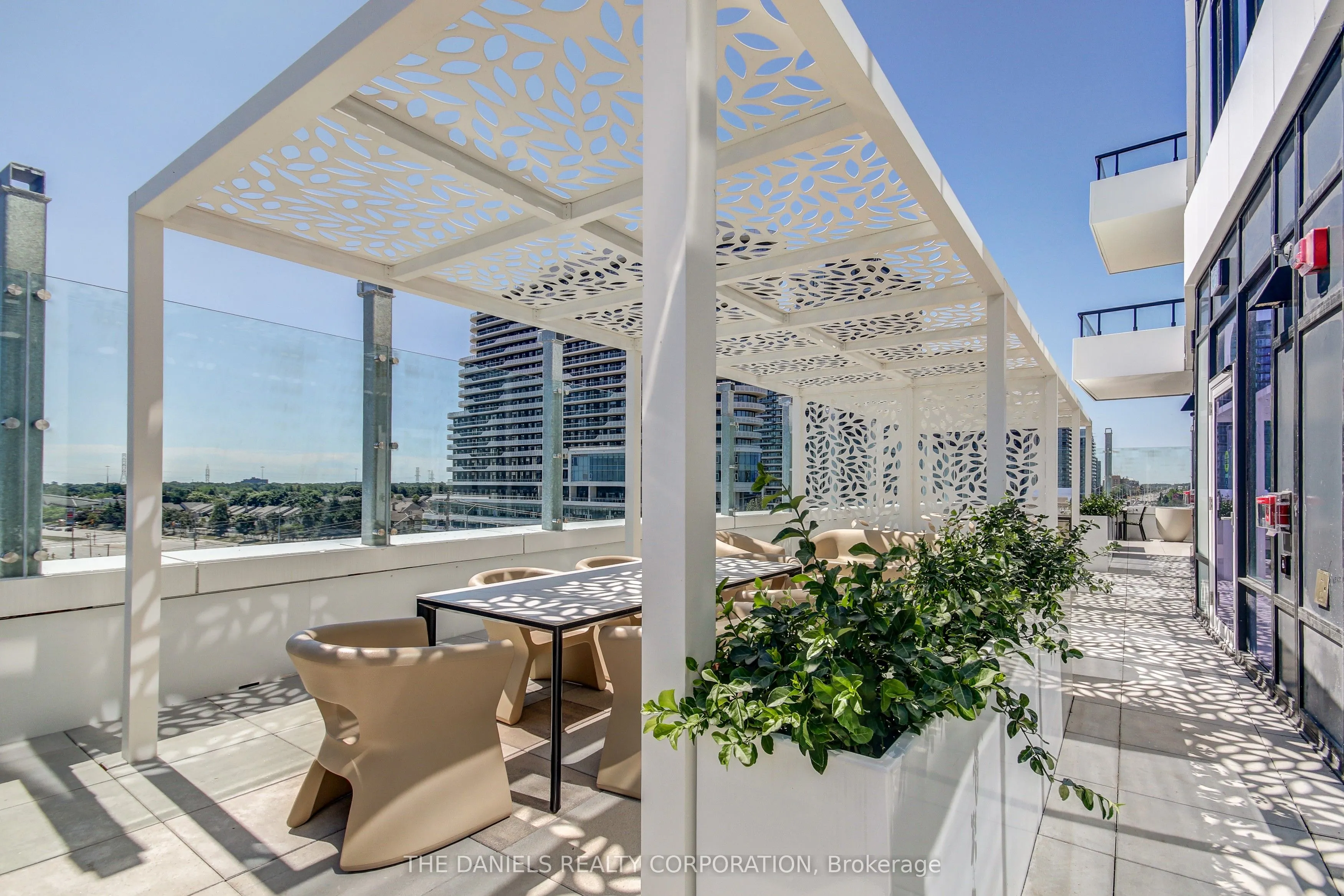 2485 Eglinton Avenue W, #302