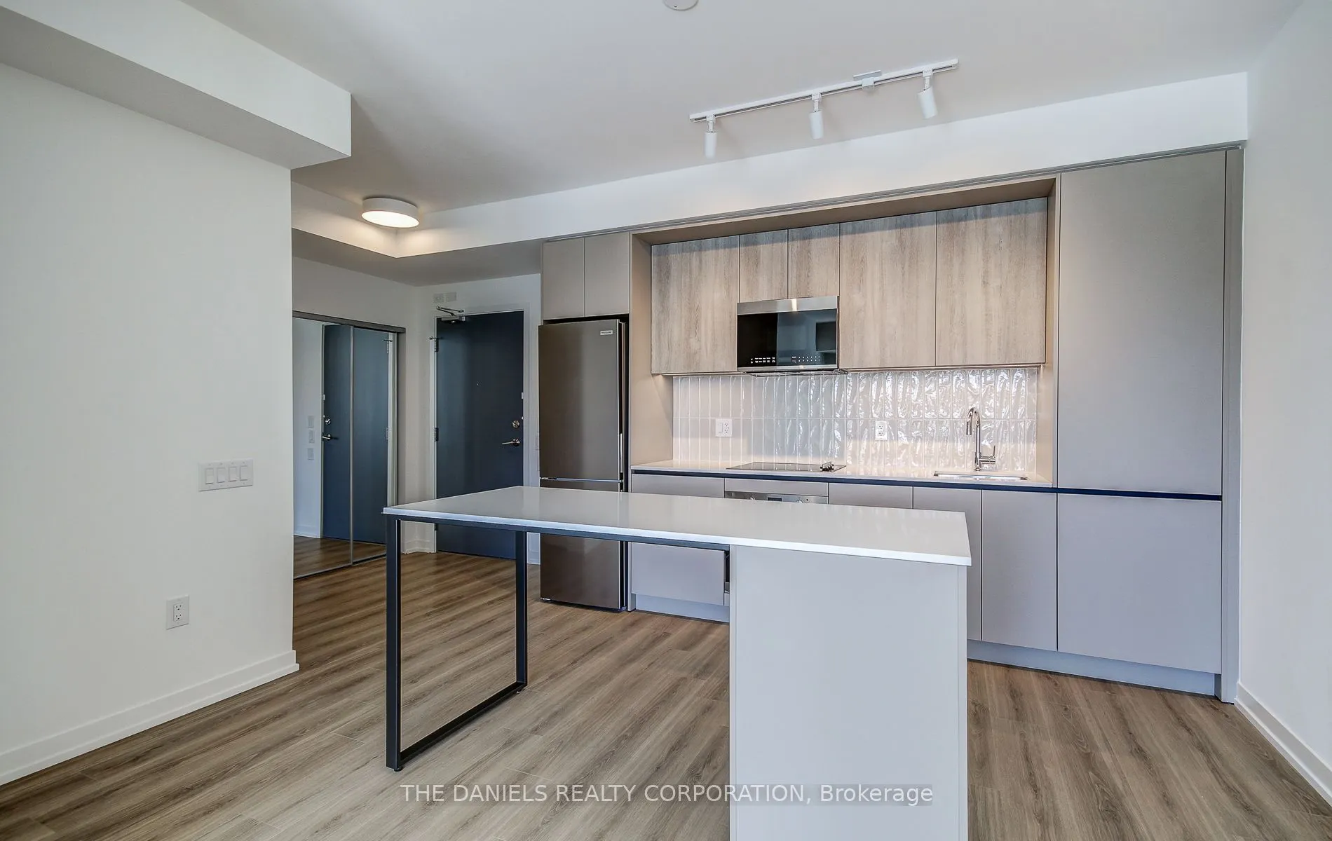 2485 Eglinton Avenue W, #302