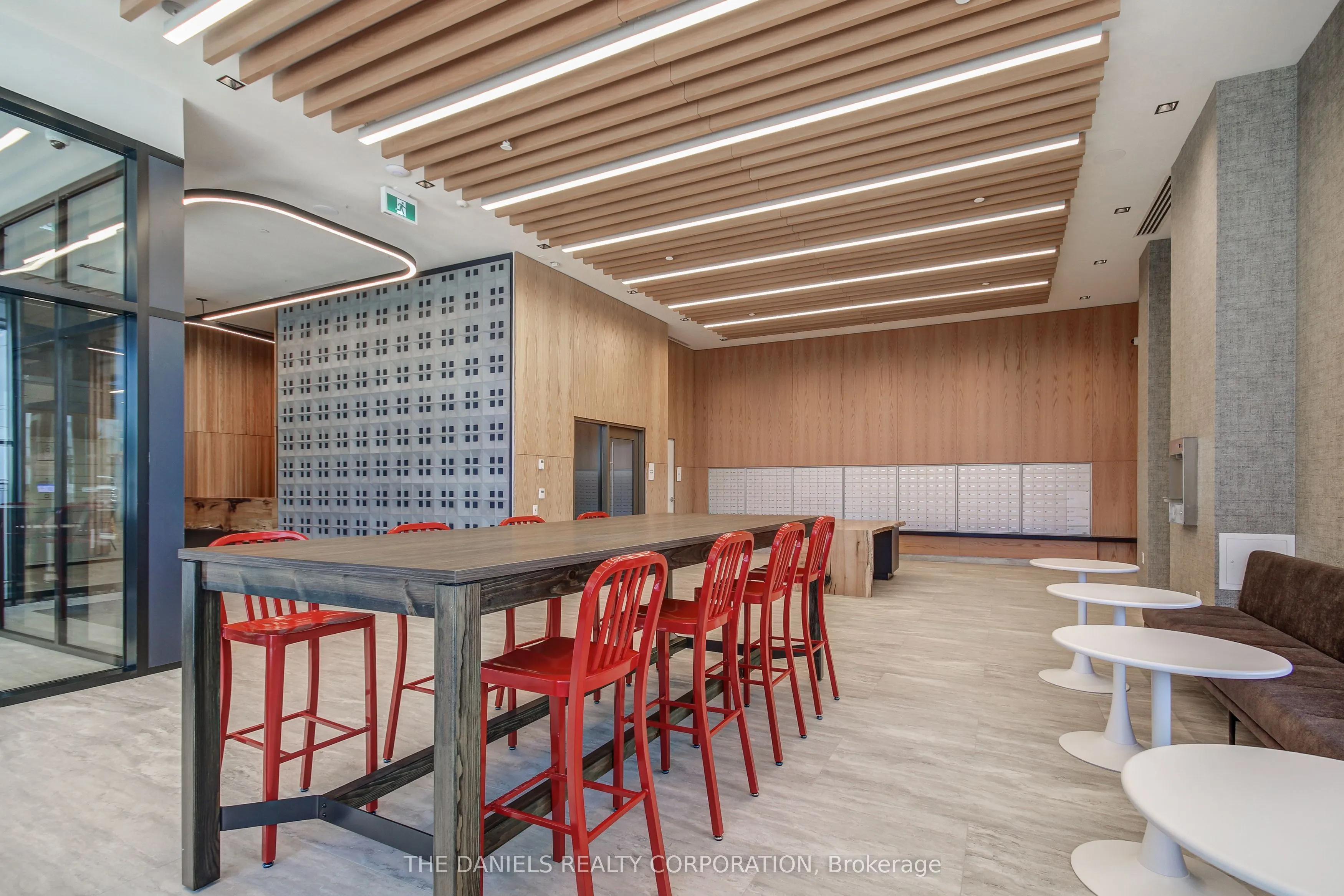 2485 Eglinton Avenue W, #302