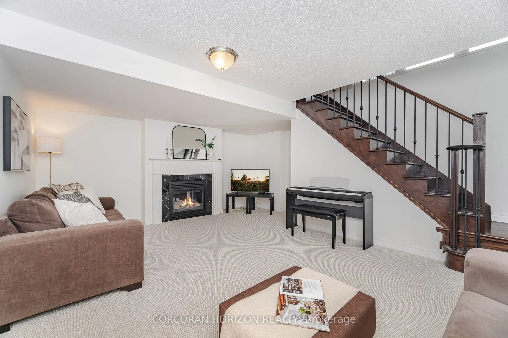 12 Aspenview Avenue