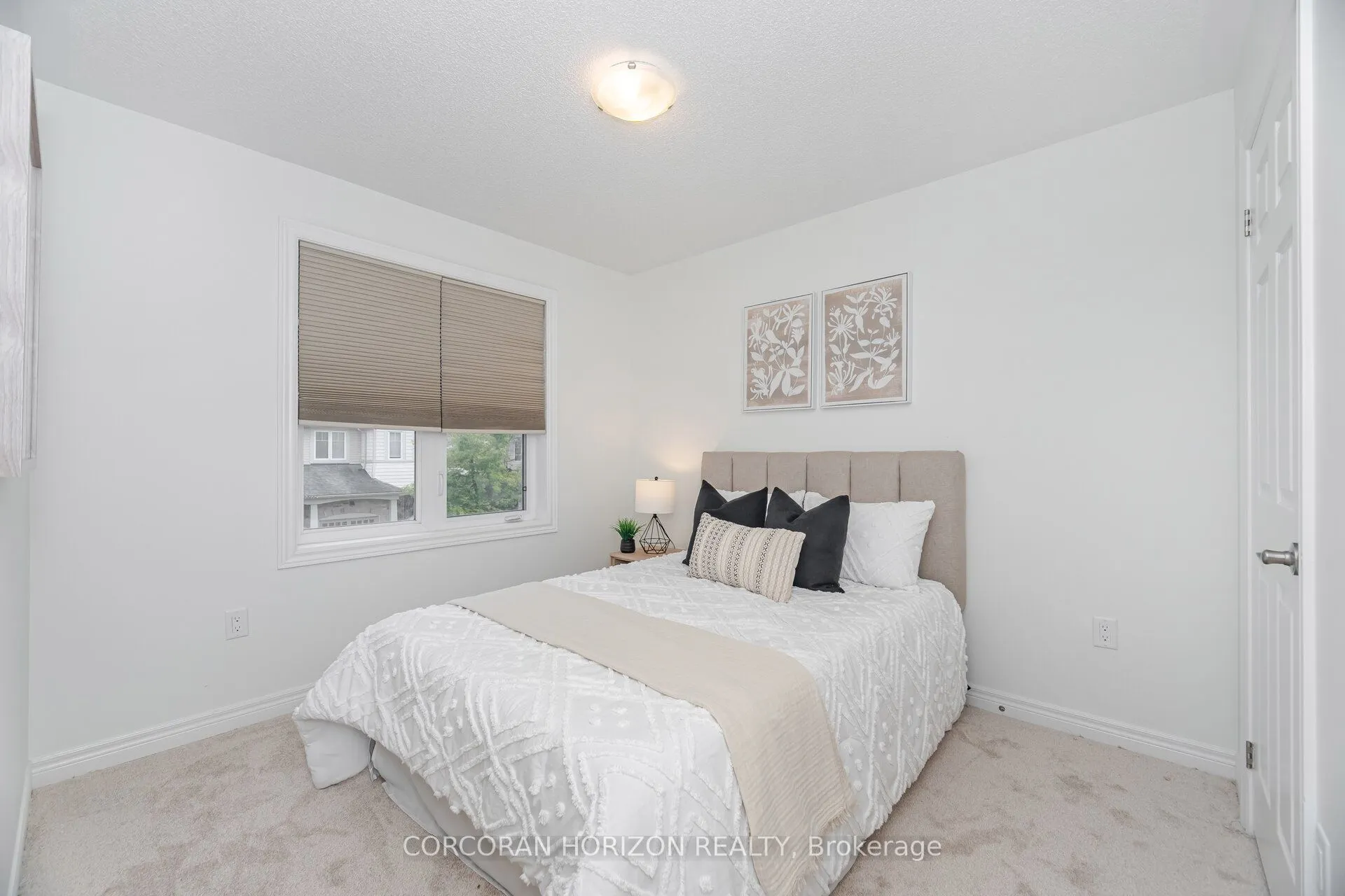 12 Aspenview Avenue
