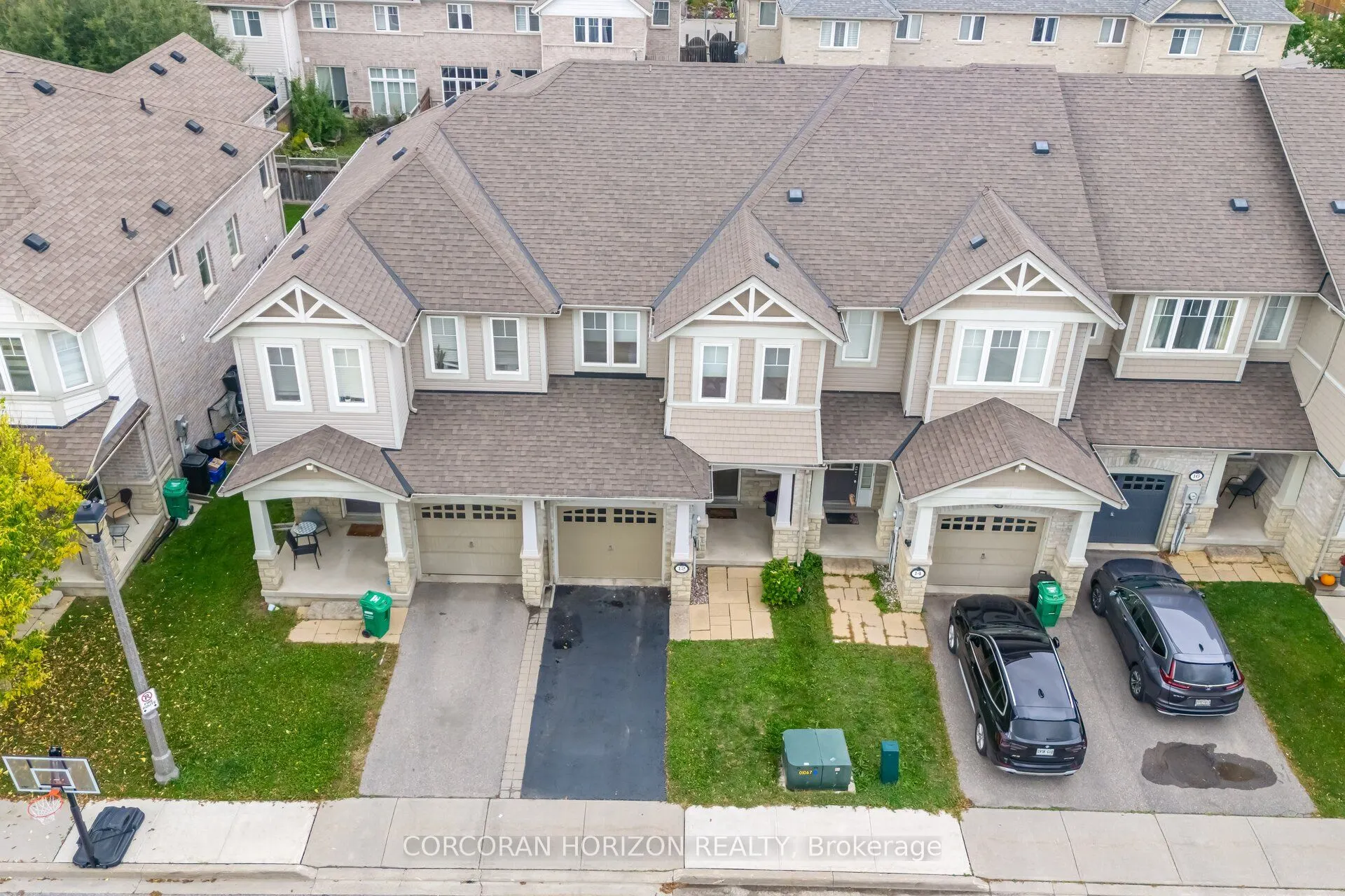 12 Aspenview Avenue