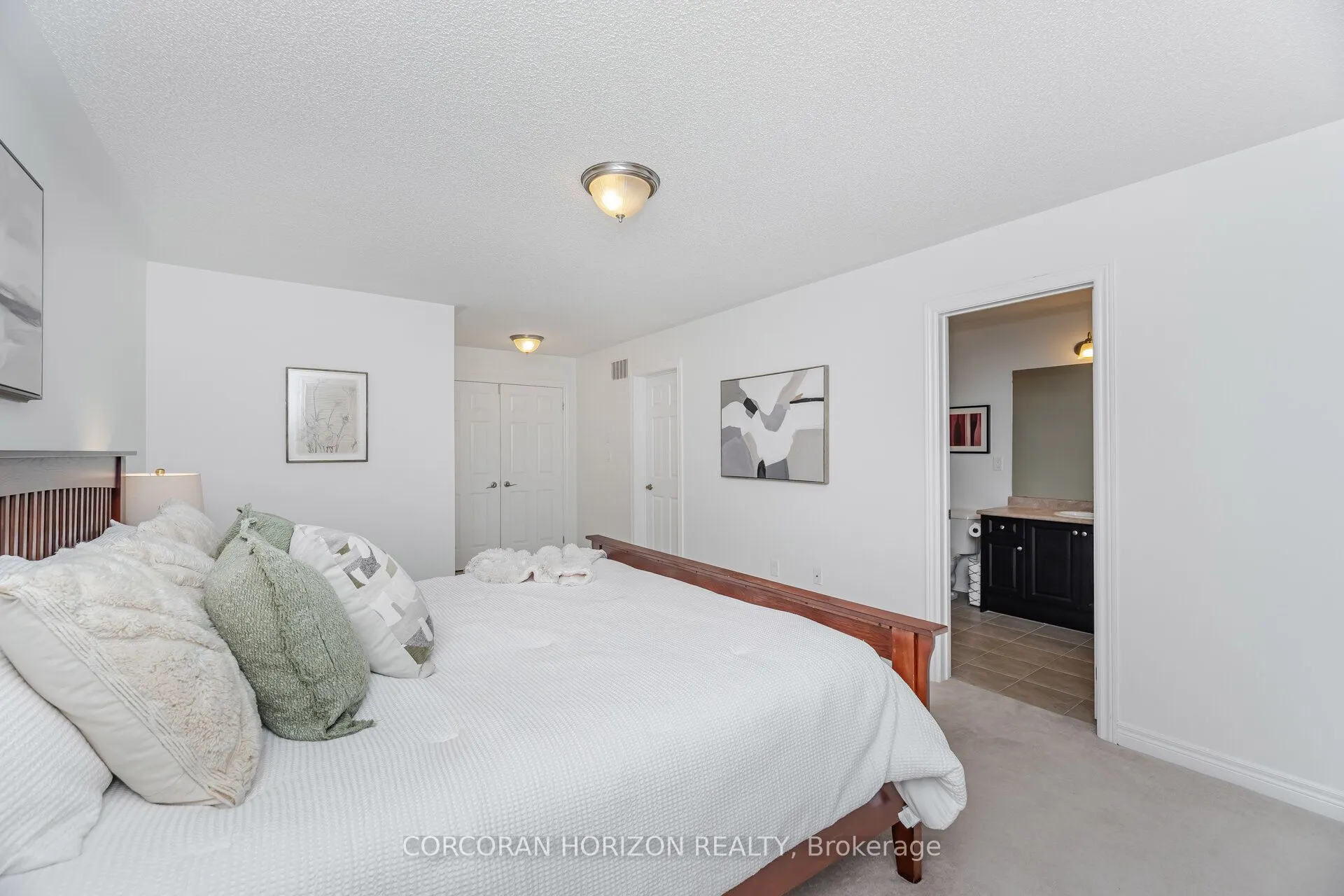 12 Aspenview Avenue