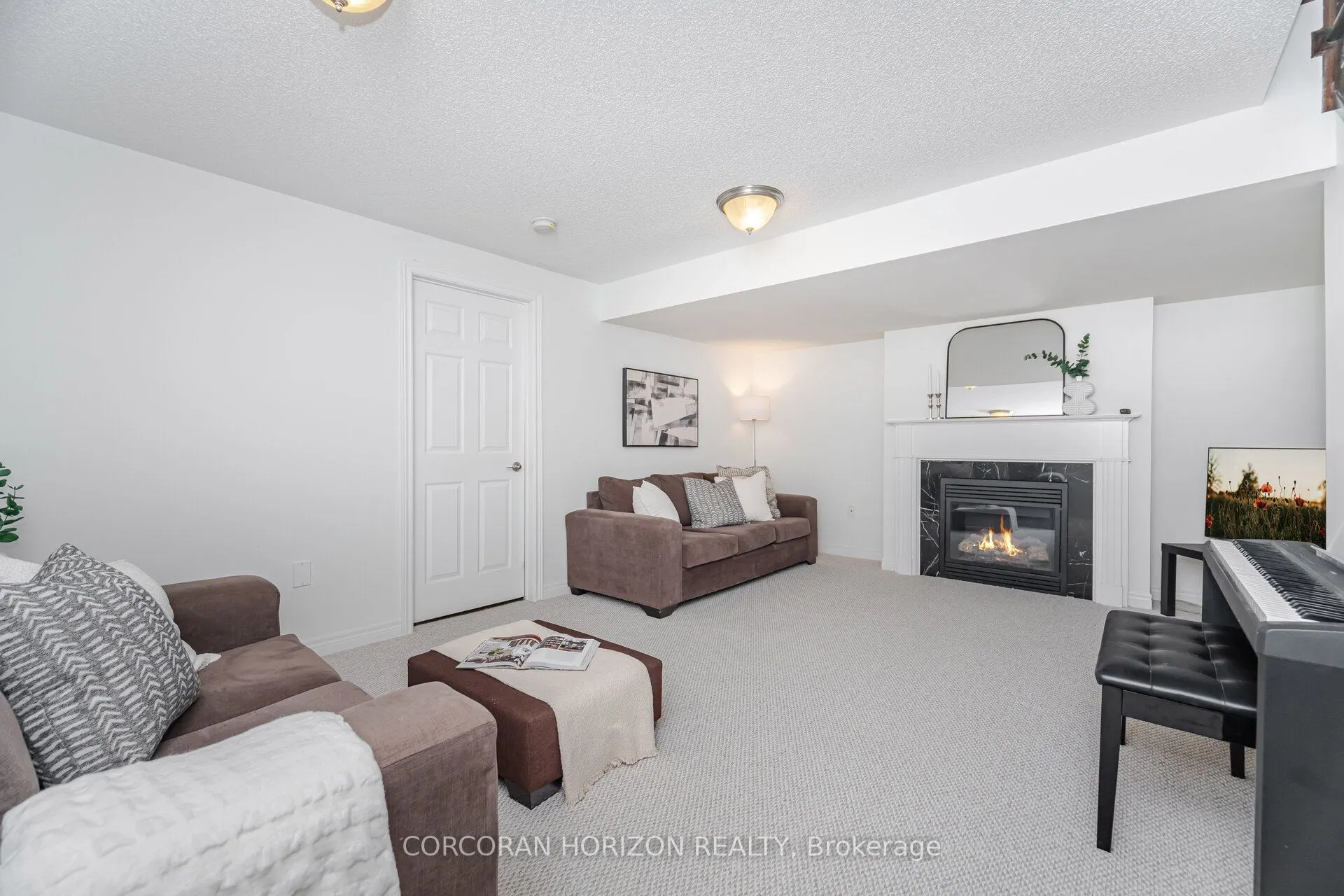 12 Aspenview Avenue