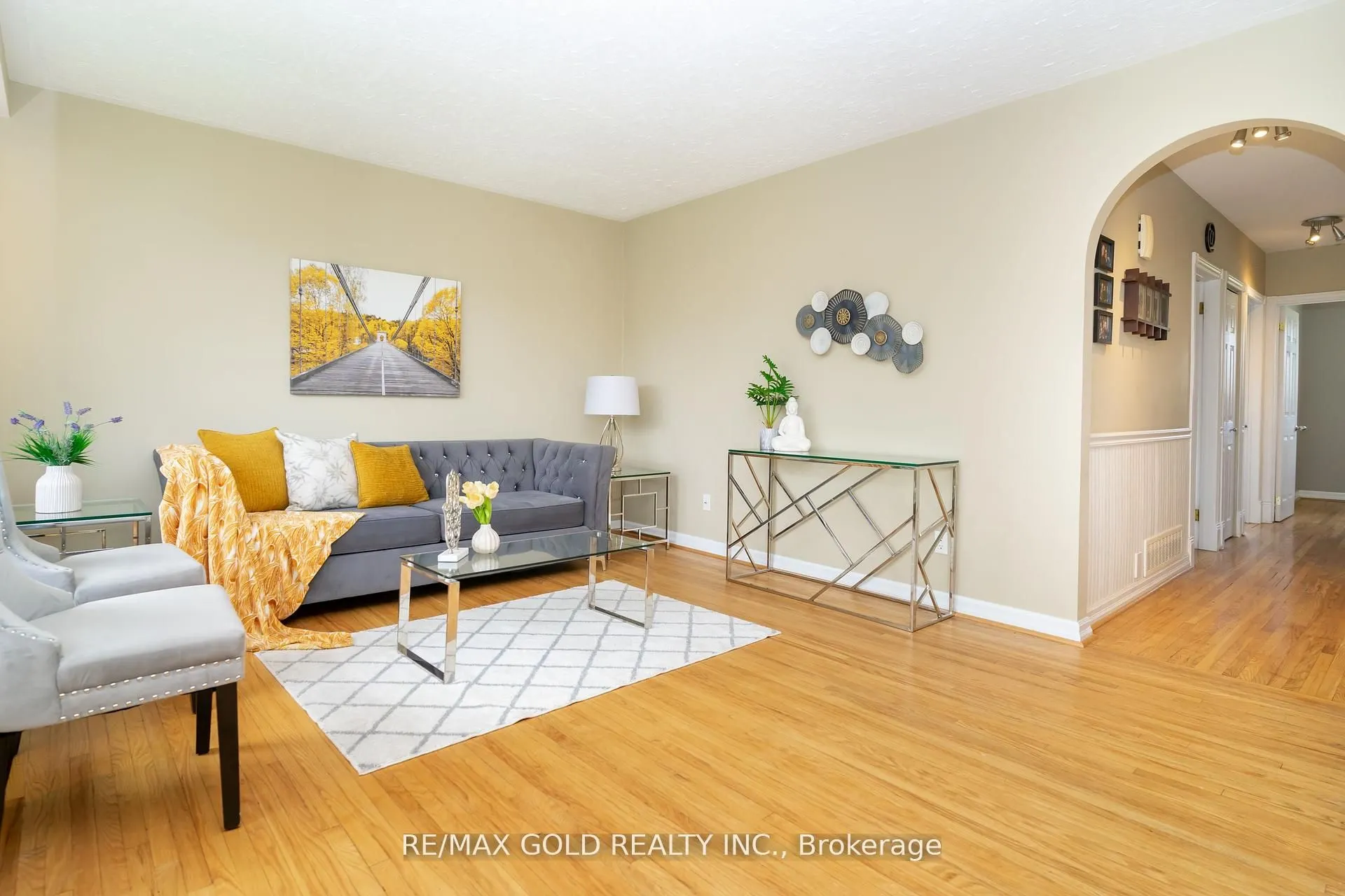 36 Alderbury Crescent