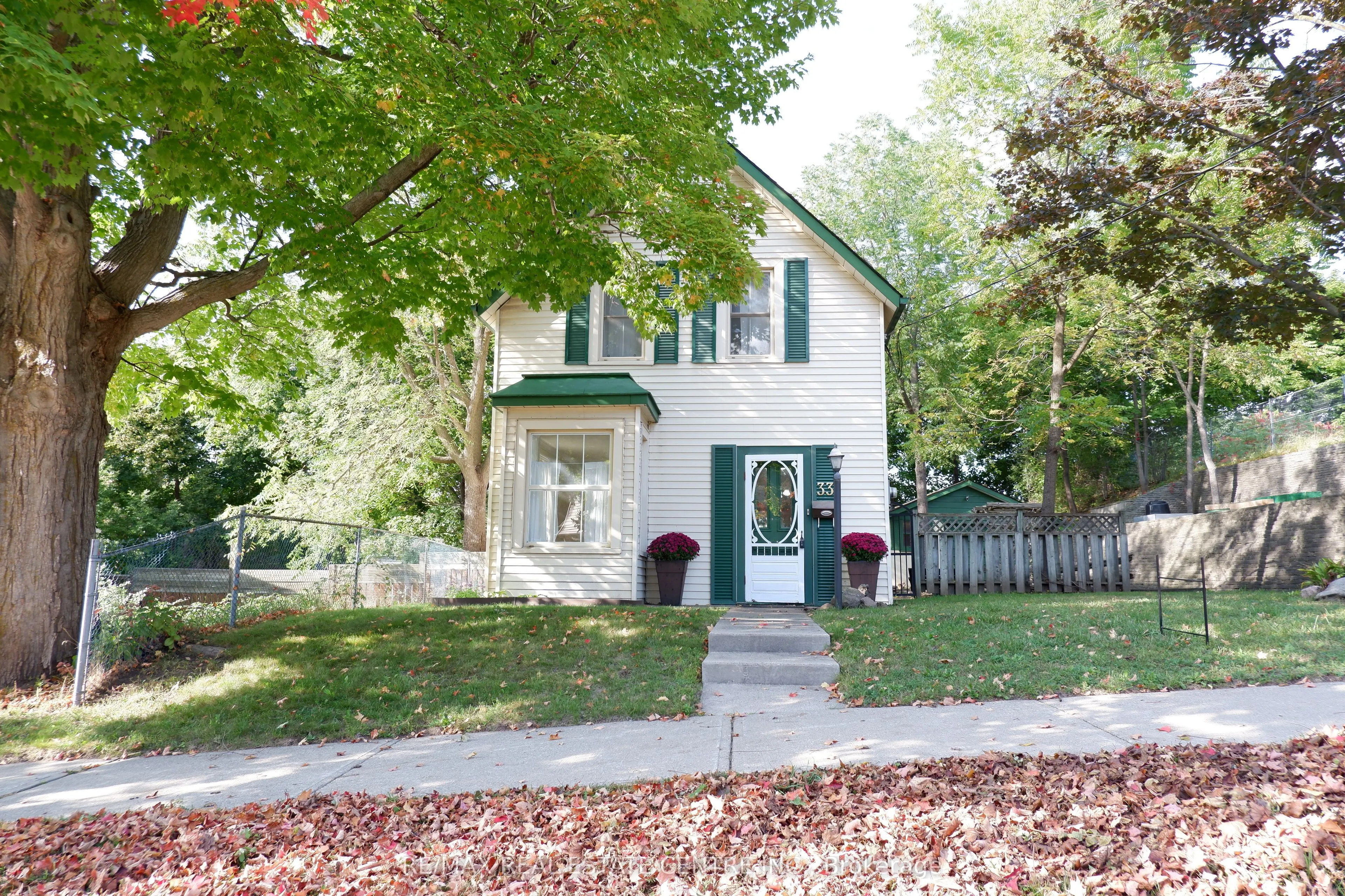 33 King Street