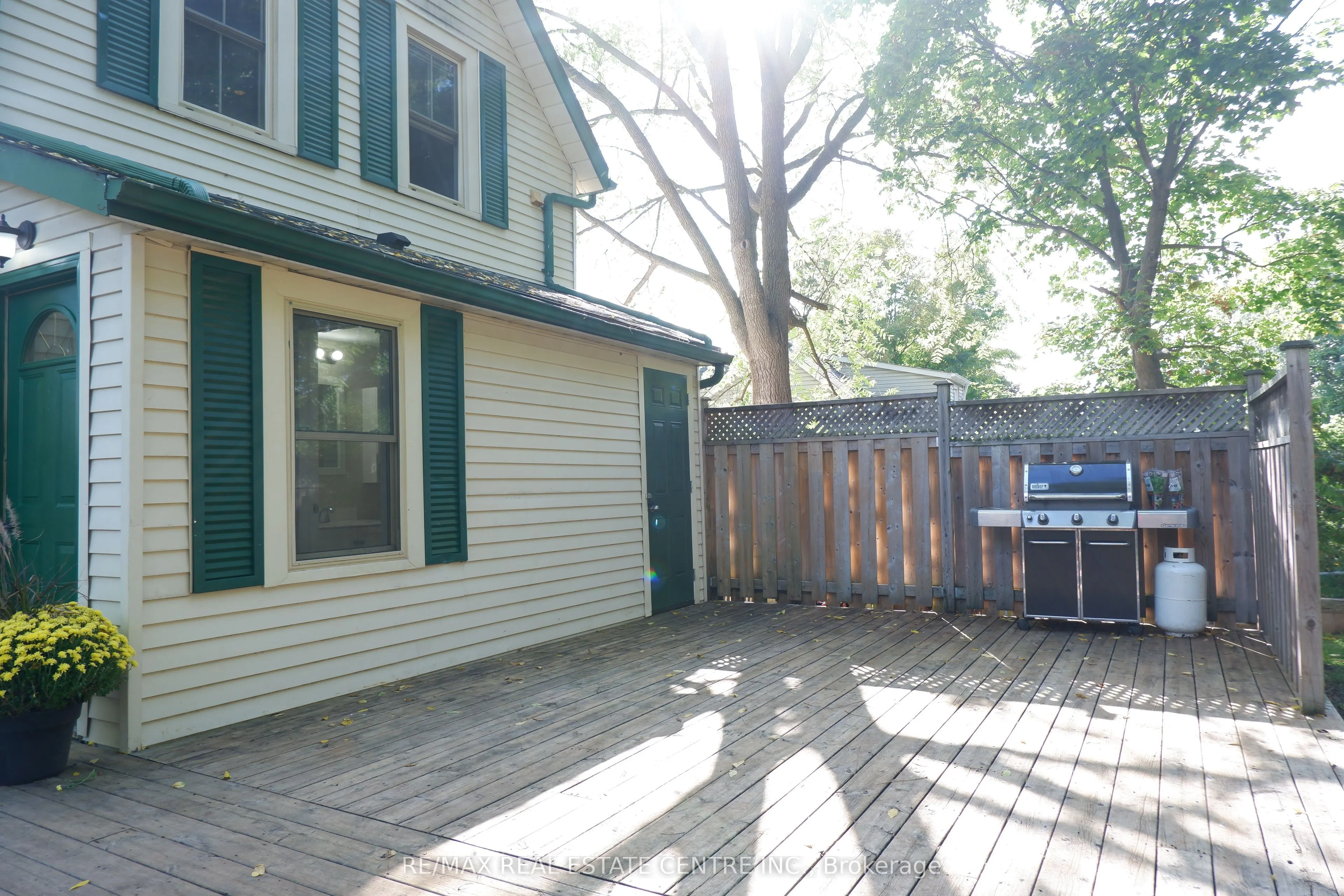 33 King Street