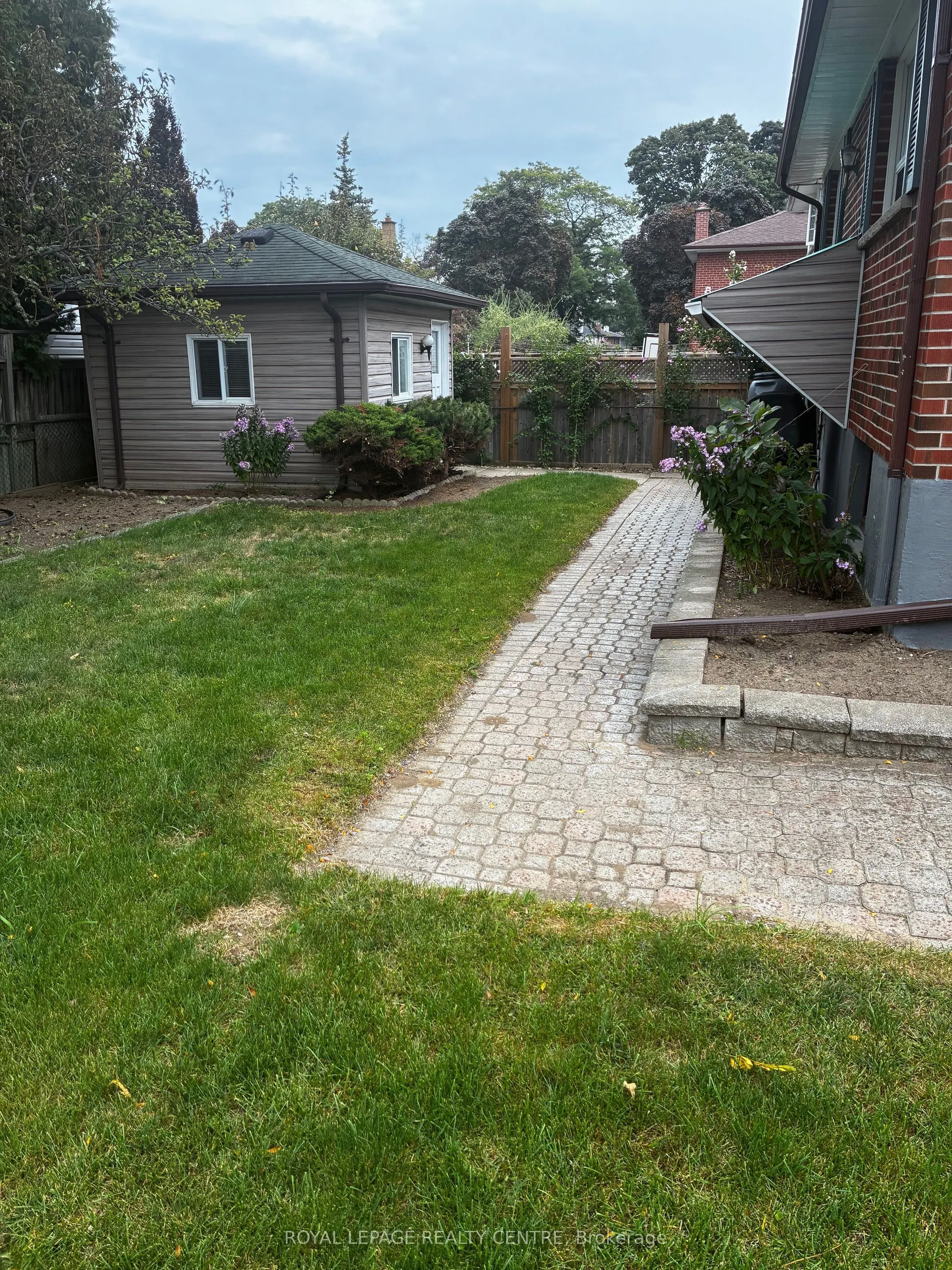 2201 Cliff Road