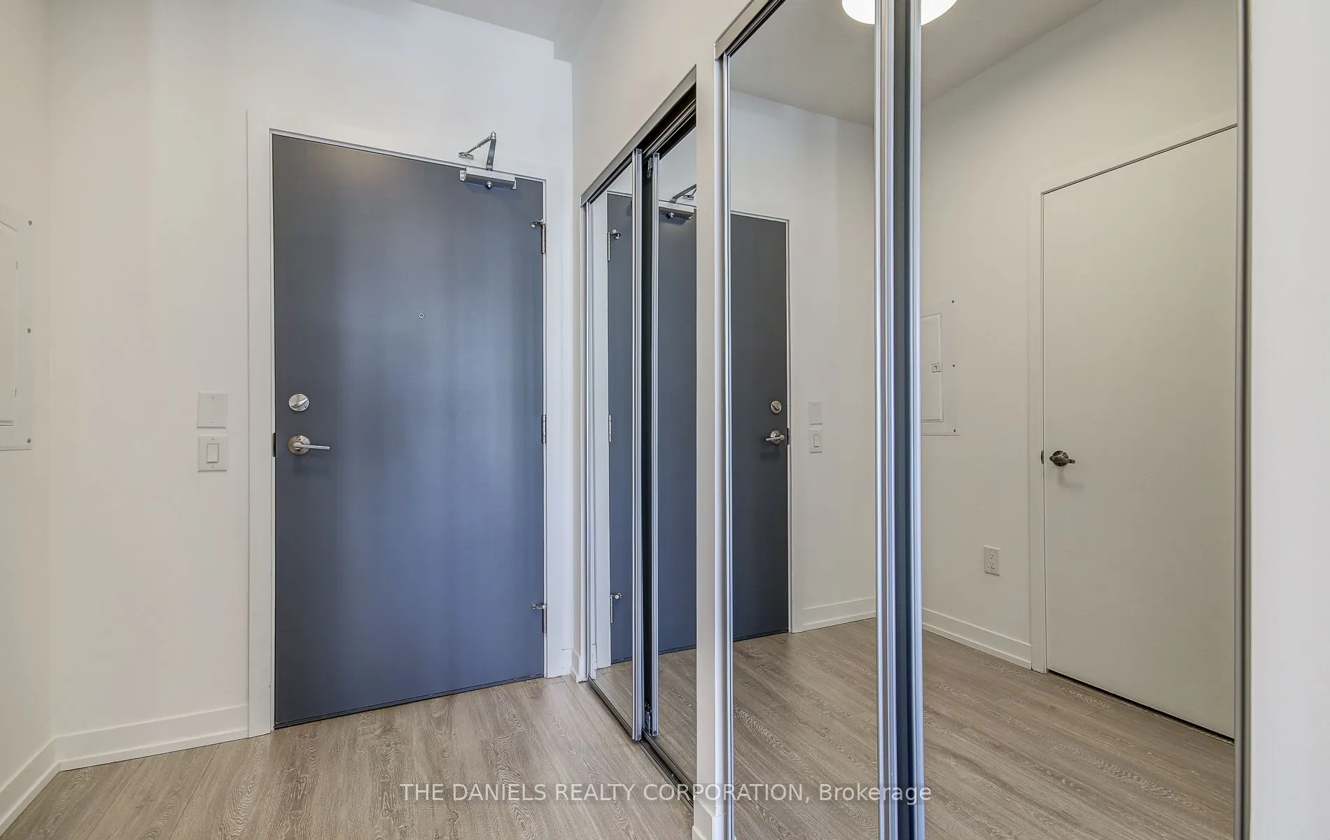 2485 Eglinton Avenue W, #712