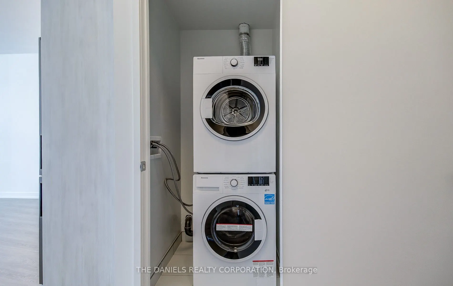 2485 Eglinton Avenue W, #712