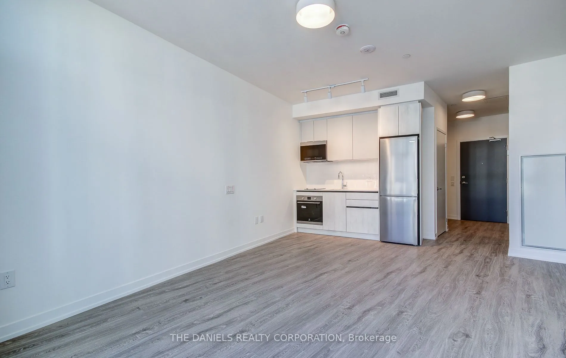 2485 Eglinton Avenue W, #712