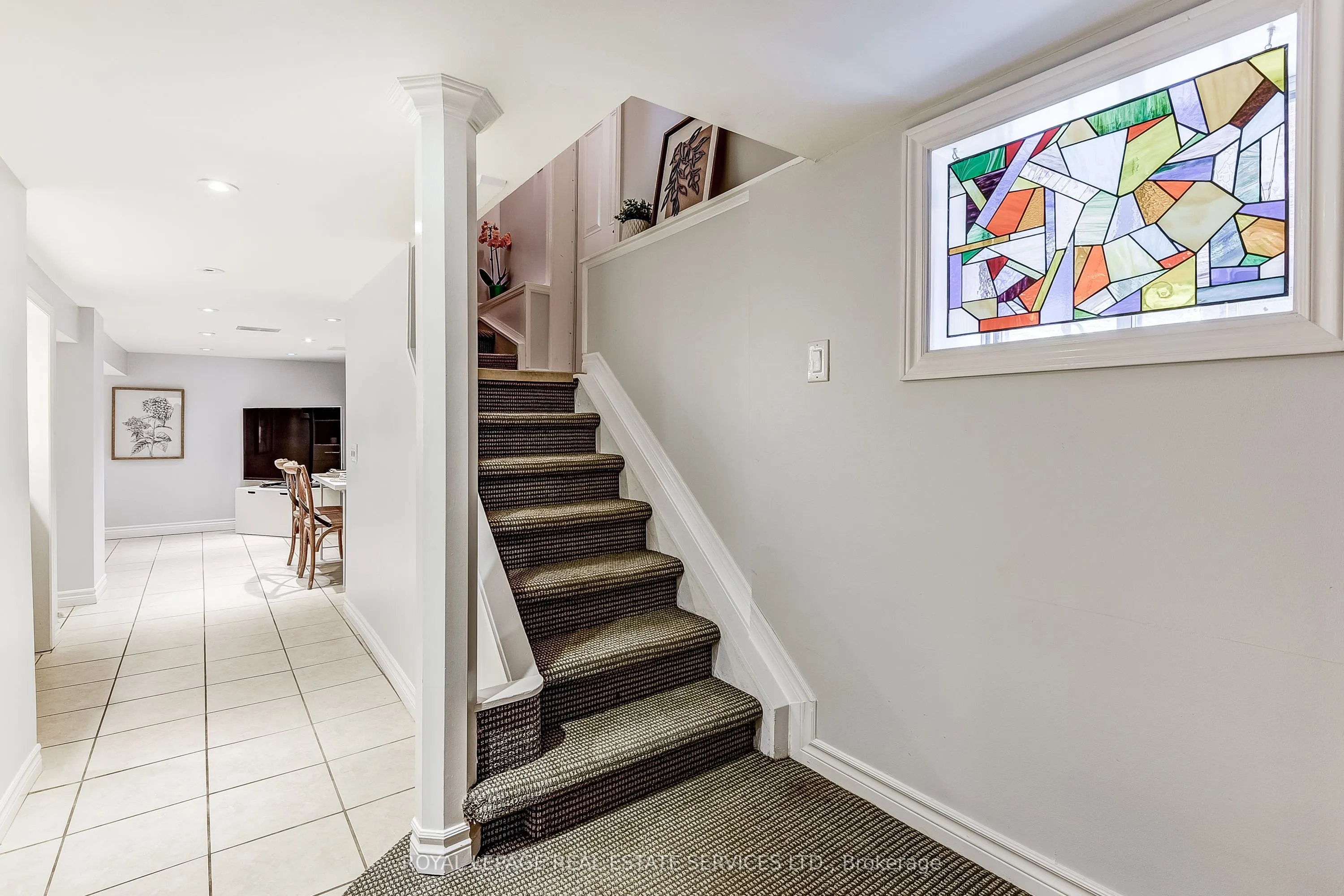 16 Larkin Avenue