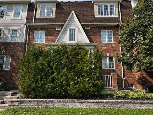 613 Dundas Street W, #5