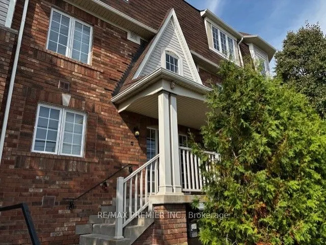 613 Dundas Street W, #5
