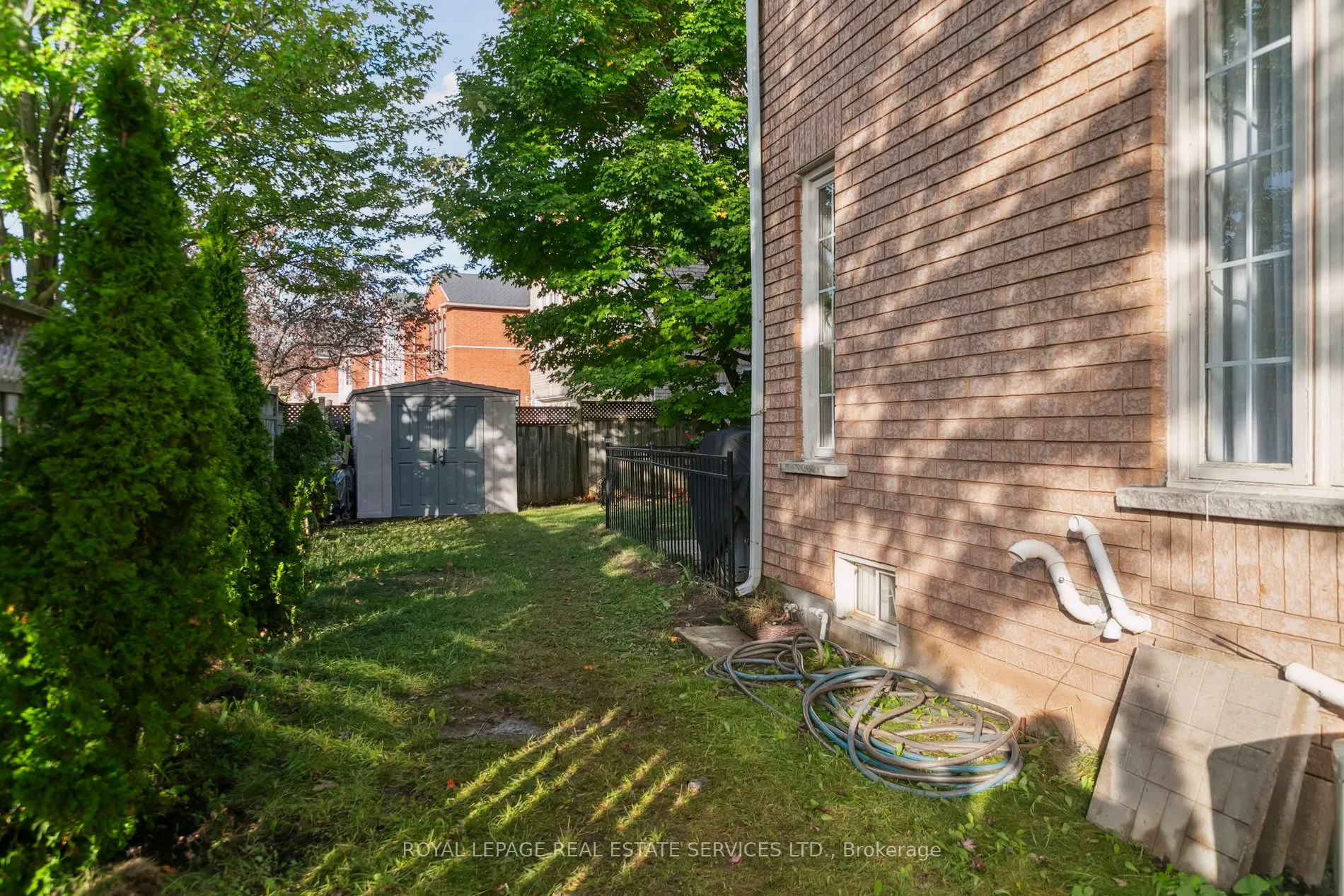 2193 Shorncliffe Boulevard