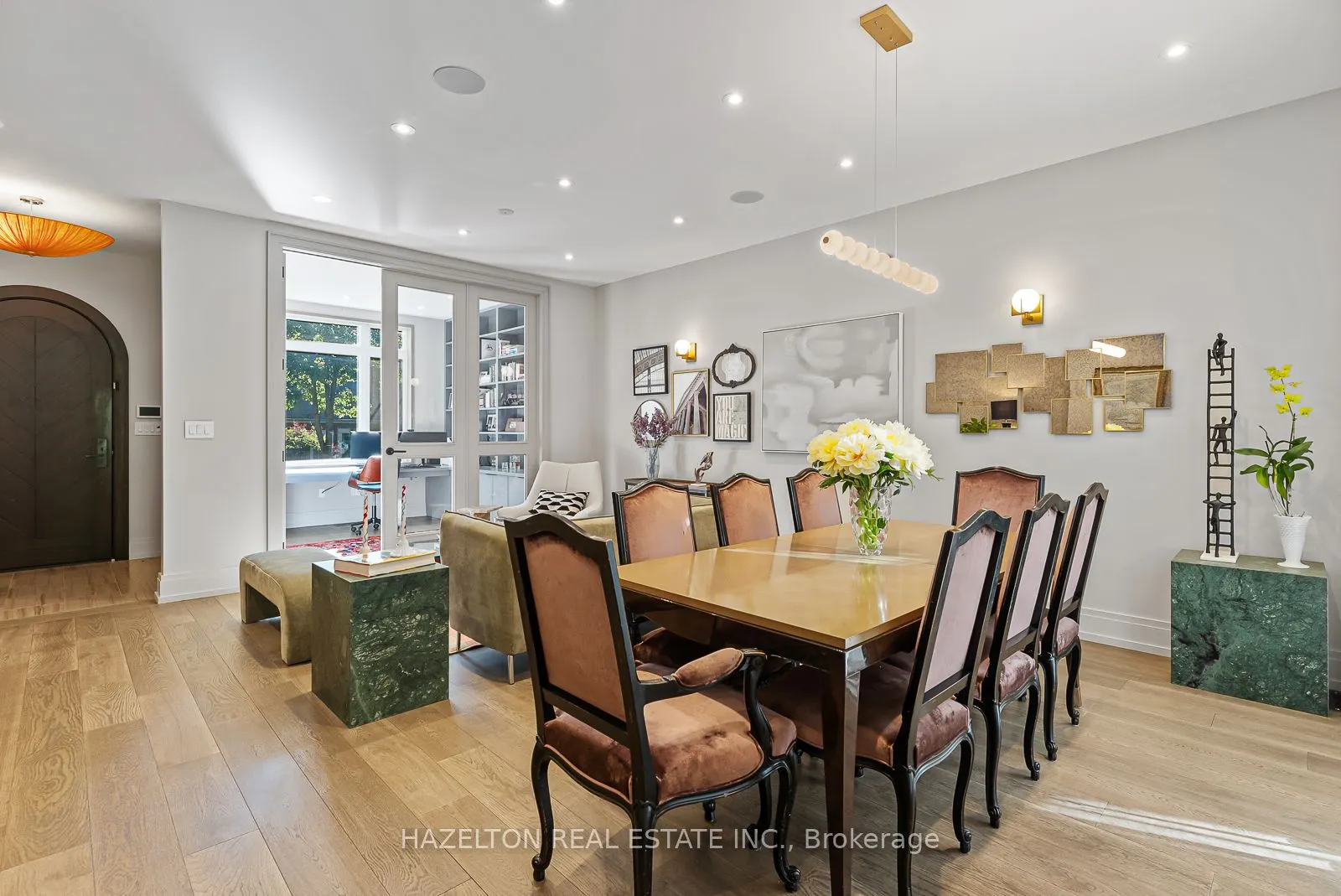 35 Worthington Crescent
