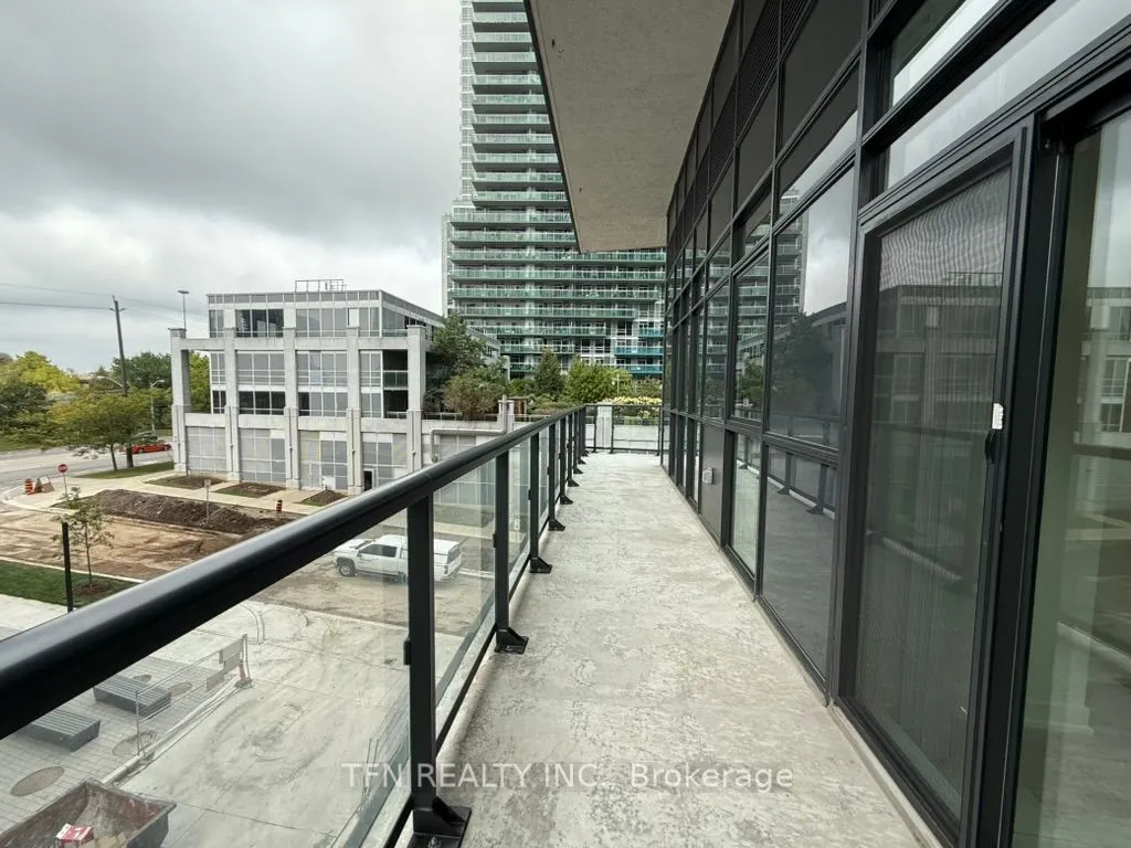 38 Annie Craig Drive, #411