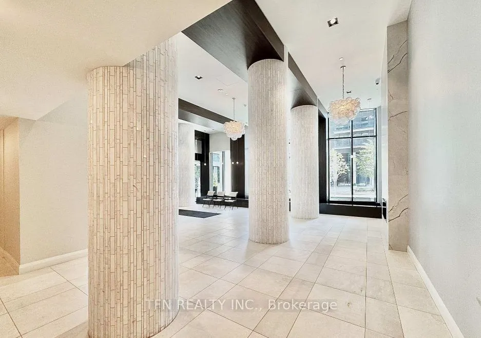 38 Annie Craig Drive, #411