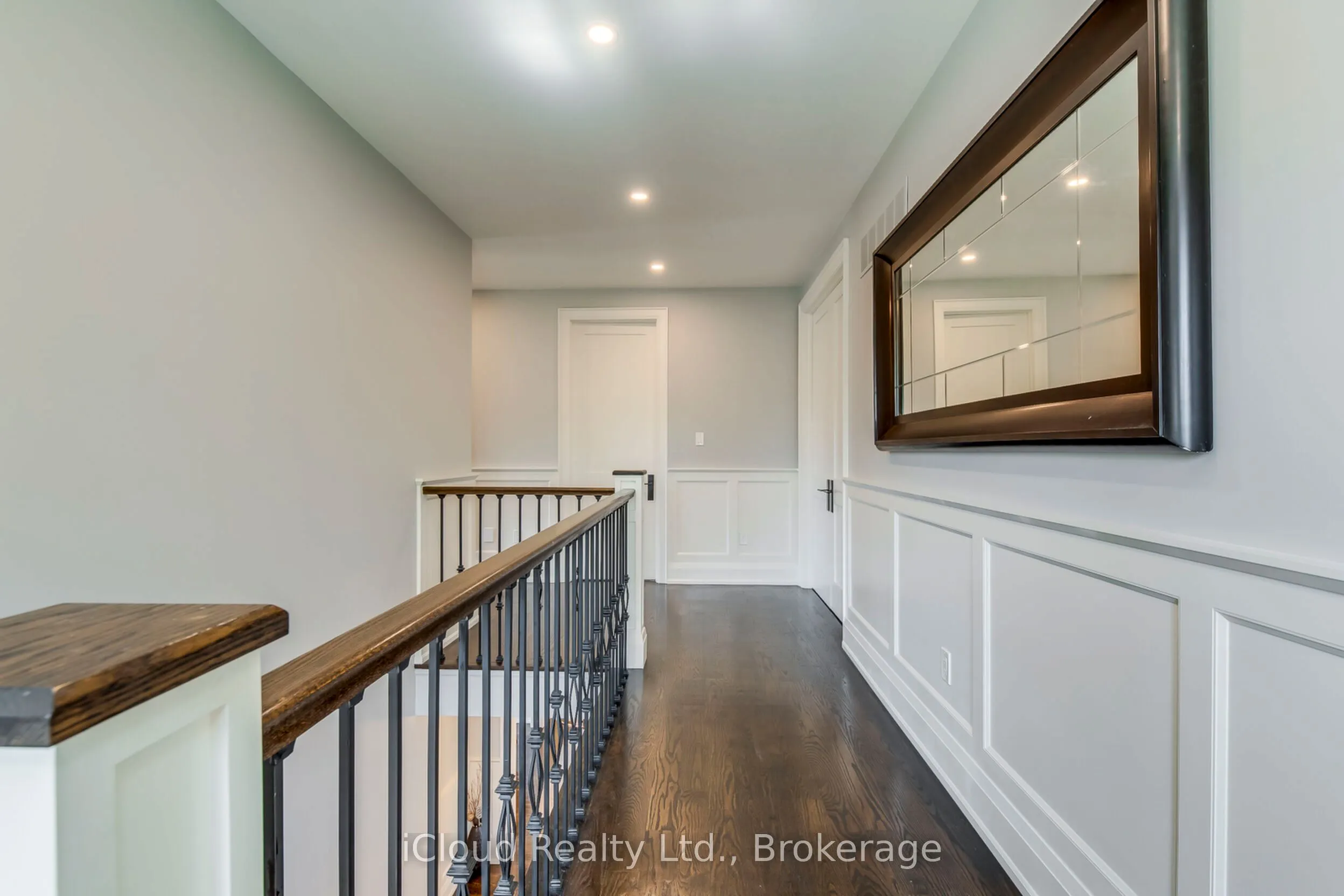 962 Fredonia Drive