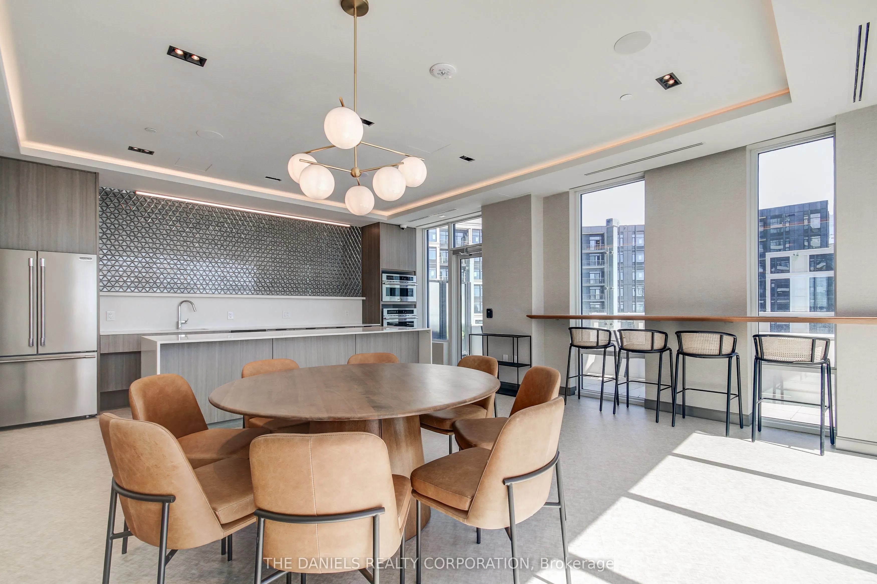 2485 Eglinton Avenue W, #615