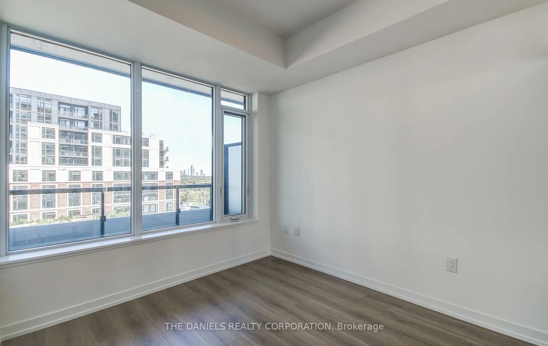 2485 Eglinton Avenue W, #615