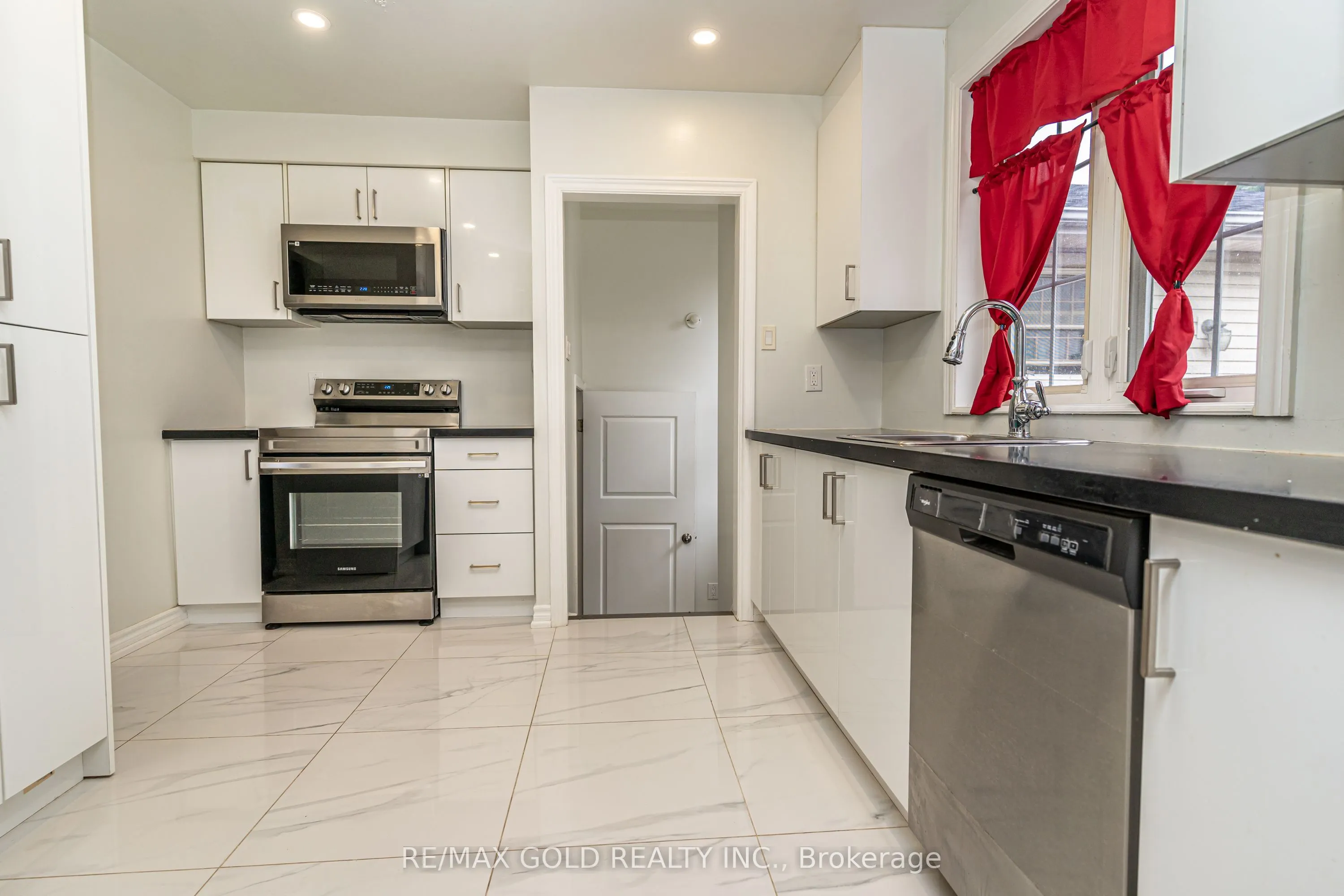 41 Aberdeen Crescent