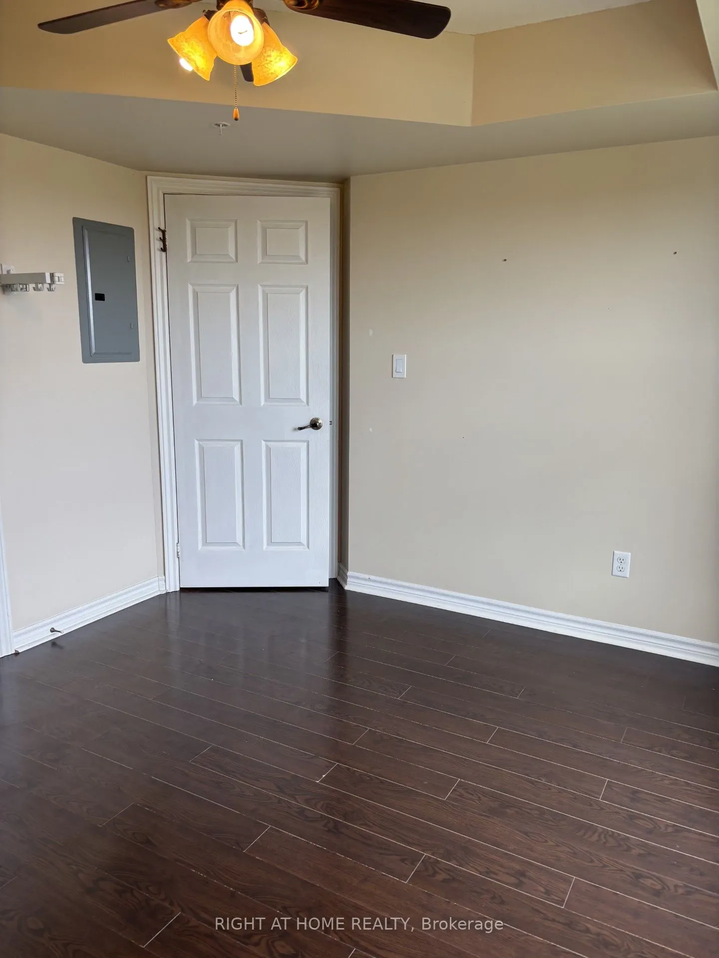 1479 Maple Avenue, #311