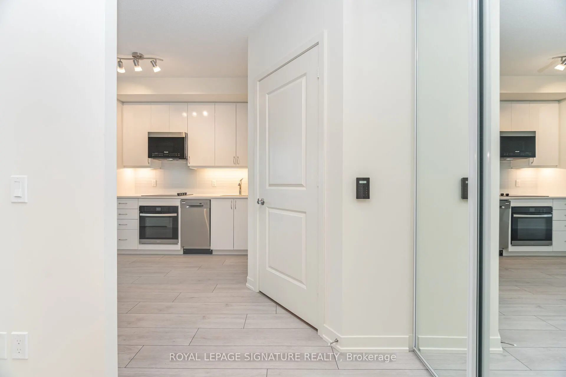 38 Annie Craig Drive, #3006