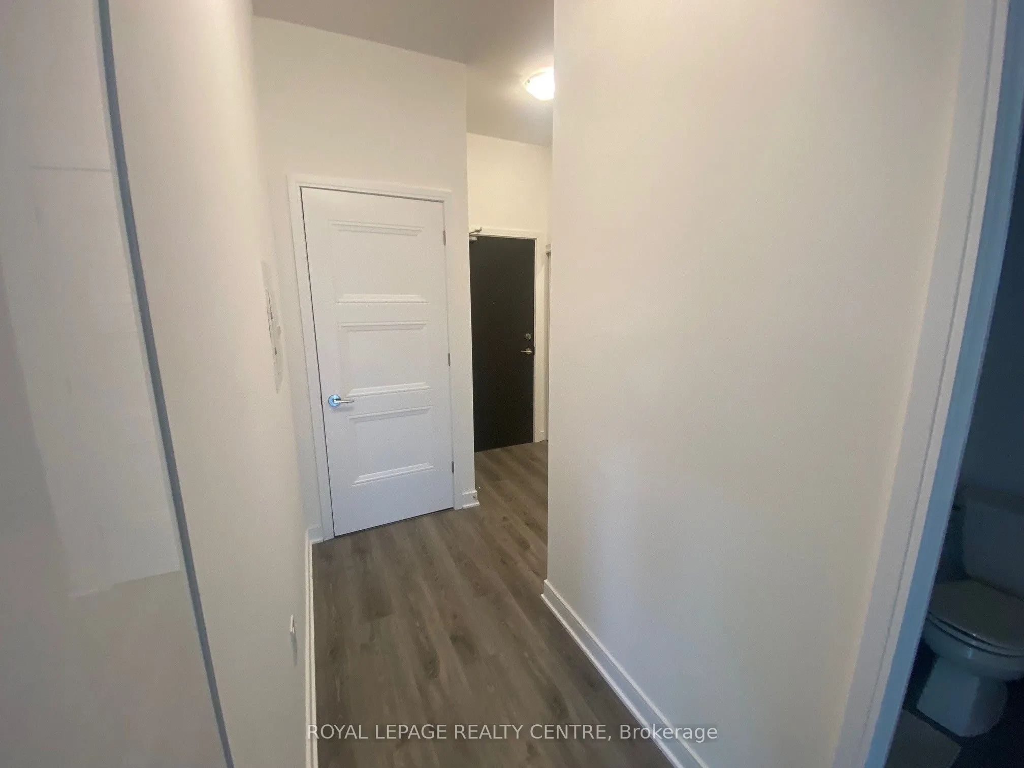 25 Neighbourhood Lane, #709