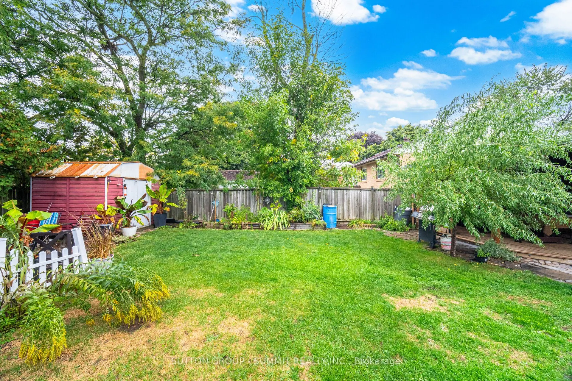 18 GOLDING Avenue