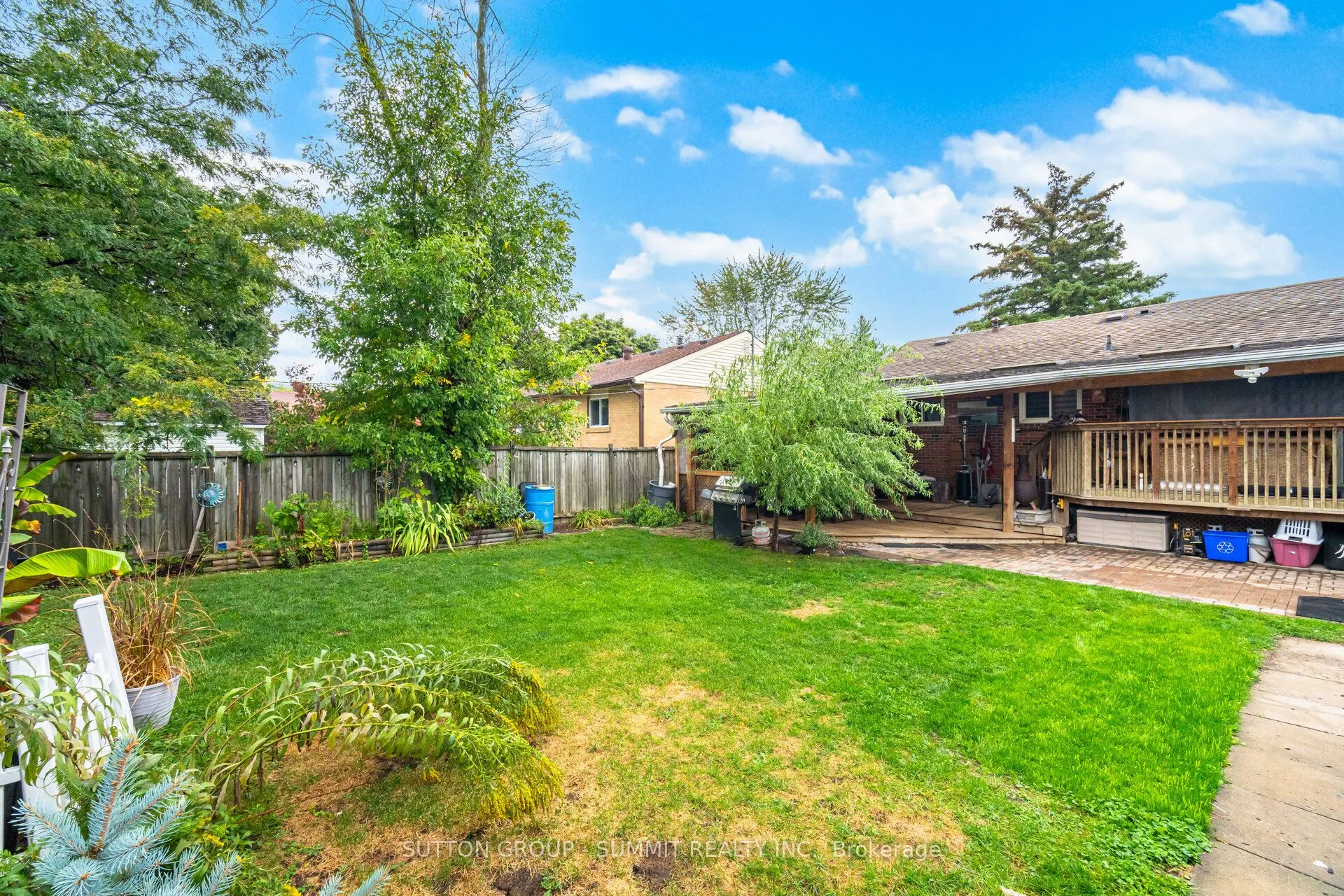 18 GOLDING Avenue