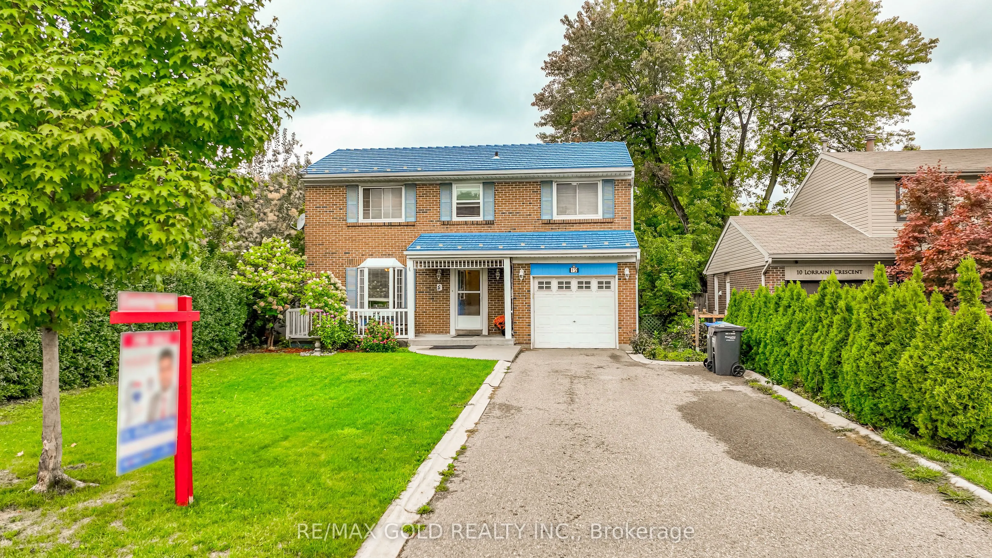 12 Lorraine Crescent