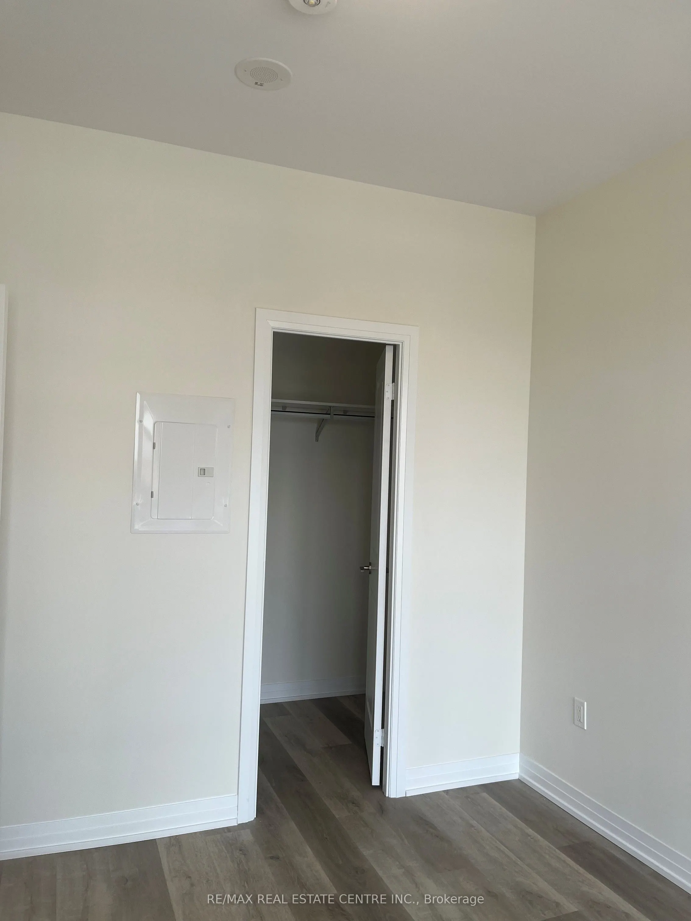 15 Watergarden Drive, #422